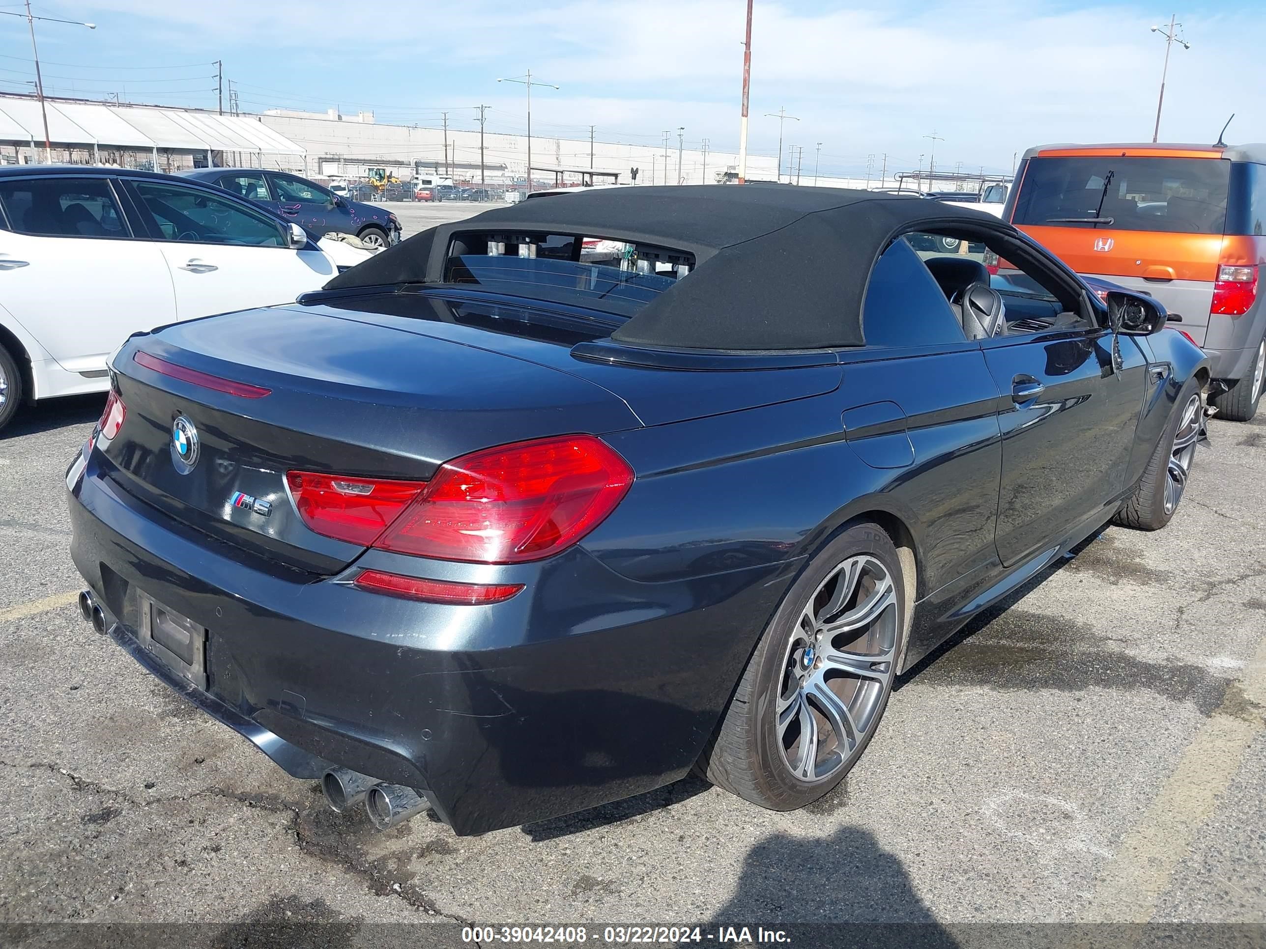 Photo 3 VIN: WBS6G9C50GD932082 - BMW M6 