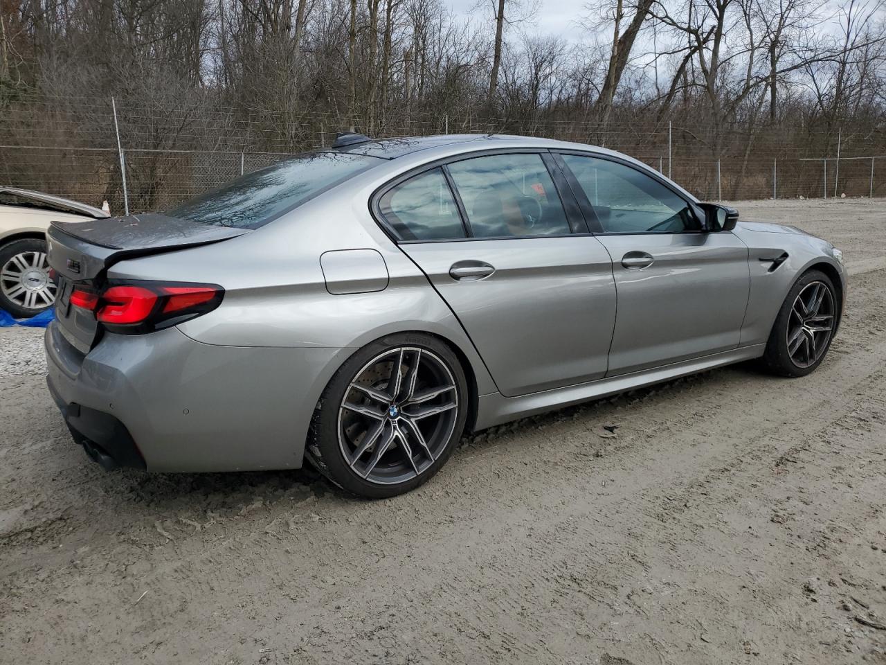 Photo 2 VIN: WBS83CH00NCH61323 - BMW M5 