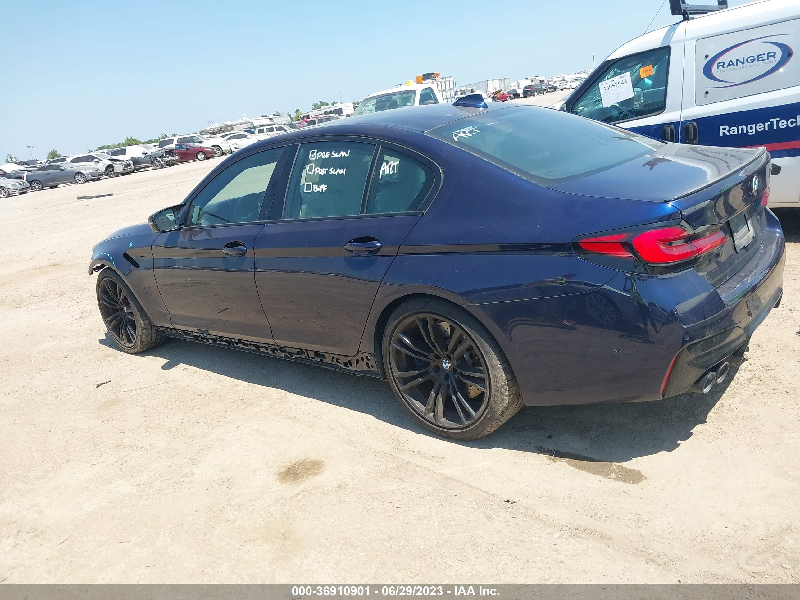 Photo 14 VIN: WBS83CH08MCG08784 - BMW M5 