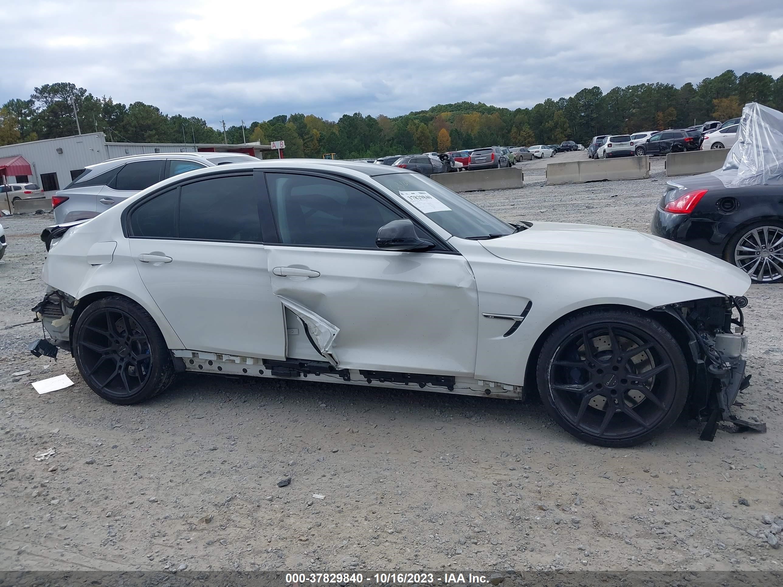 Photo 11 VIN: WBS8M9C52H5G83753 - BMW M3 