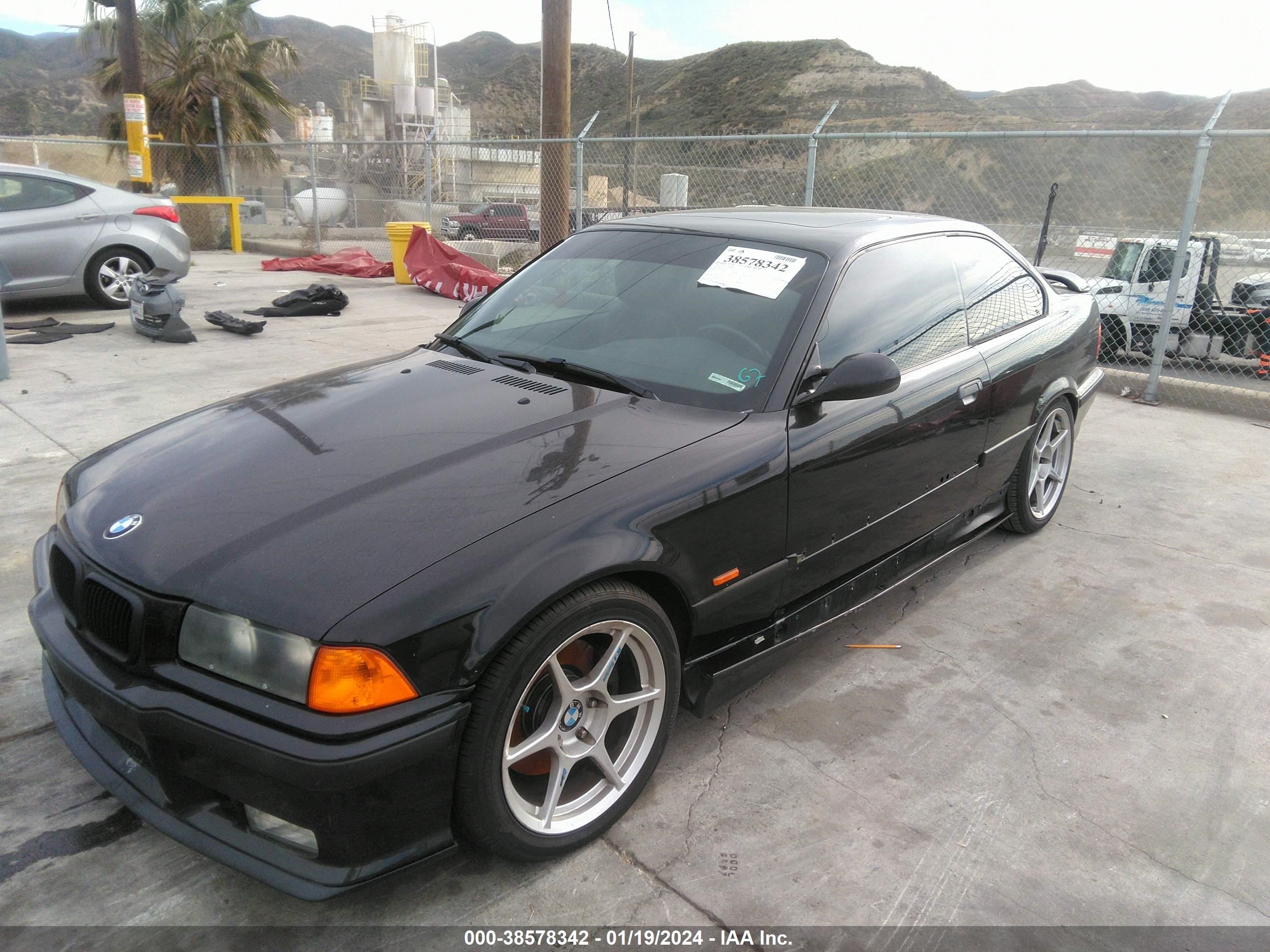 Photo 1 VIN: WBSBG9320VEY73773 - BMW 3ER 