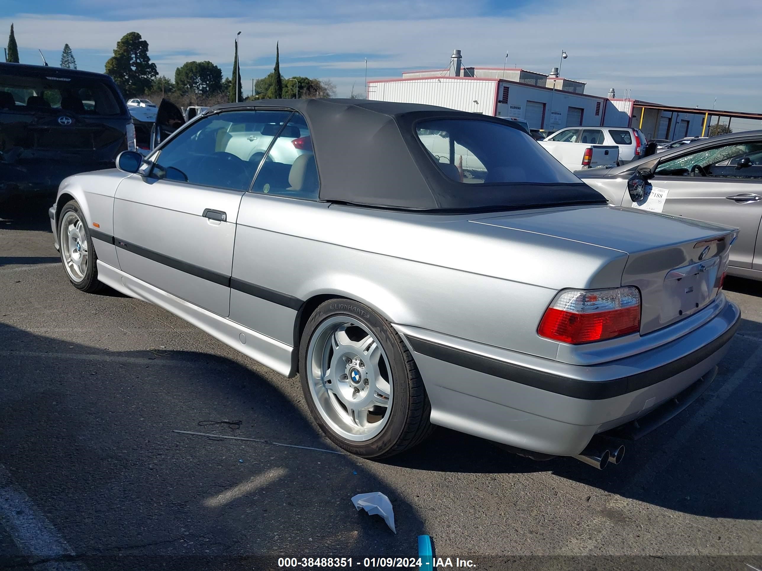 Photo 2 VIN: WBSBK0339XEC40522 - BMW M3 