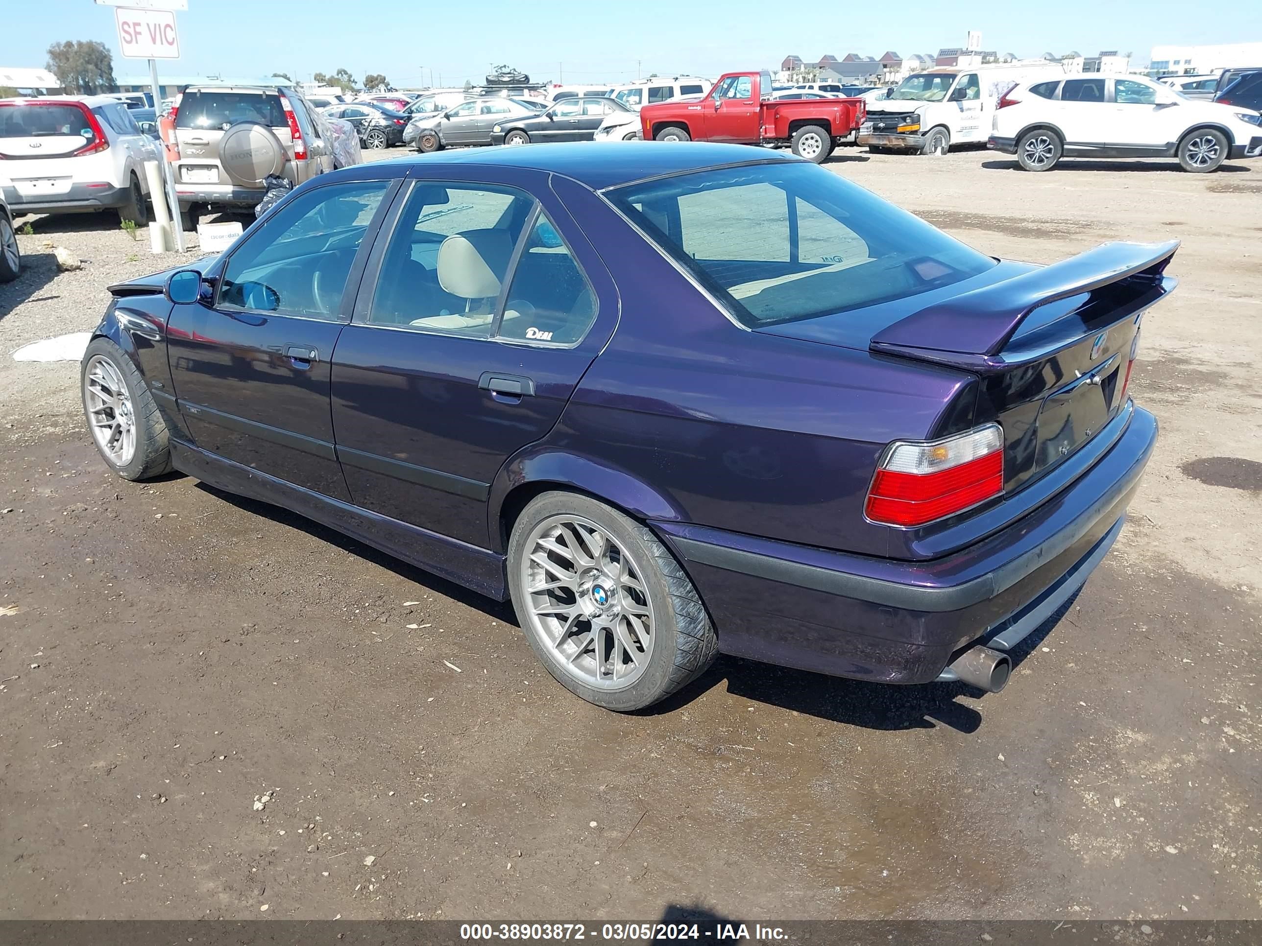 Photo 2 VIN: WBSCD0322WEE13589 - BMW M3 