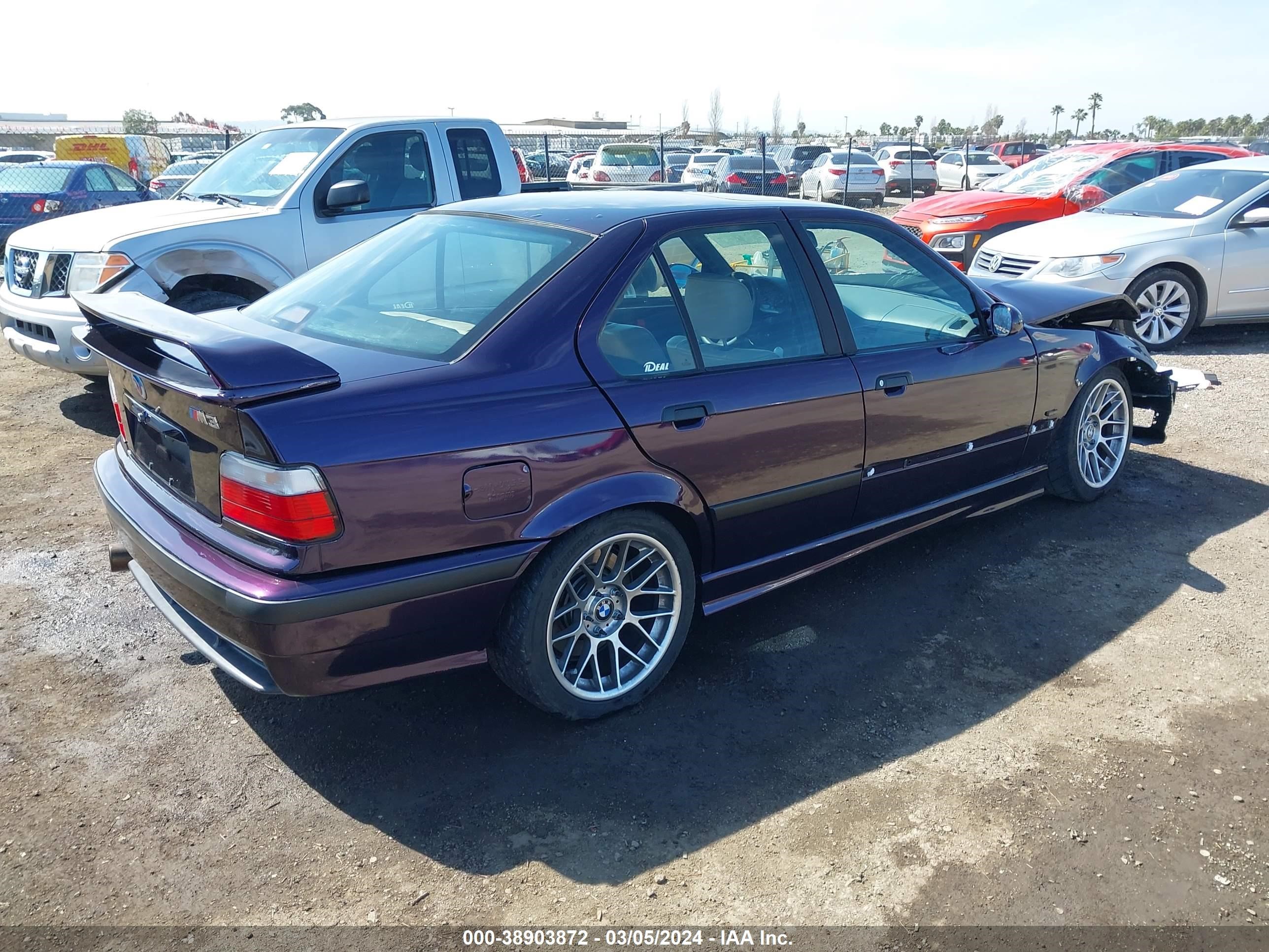 Photo 3 VIN: WBSCD0322WEE13589 - BMW M3 