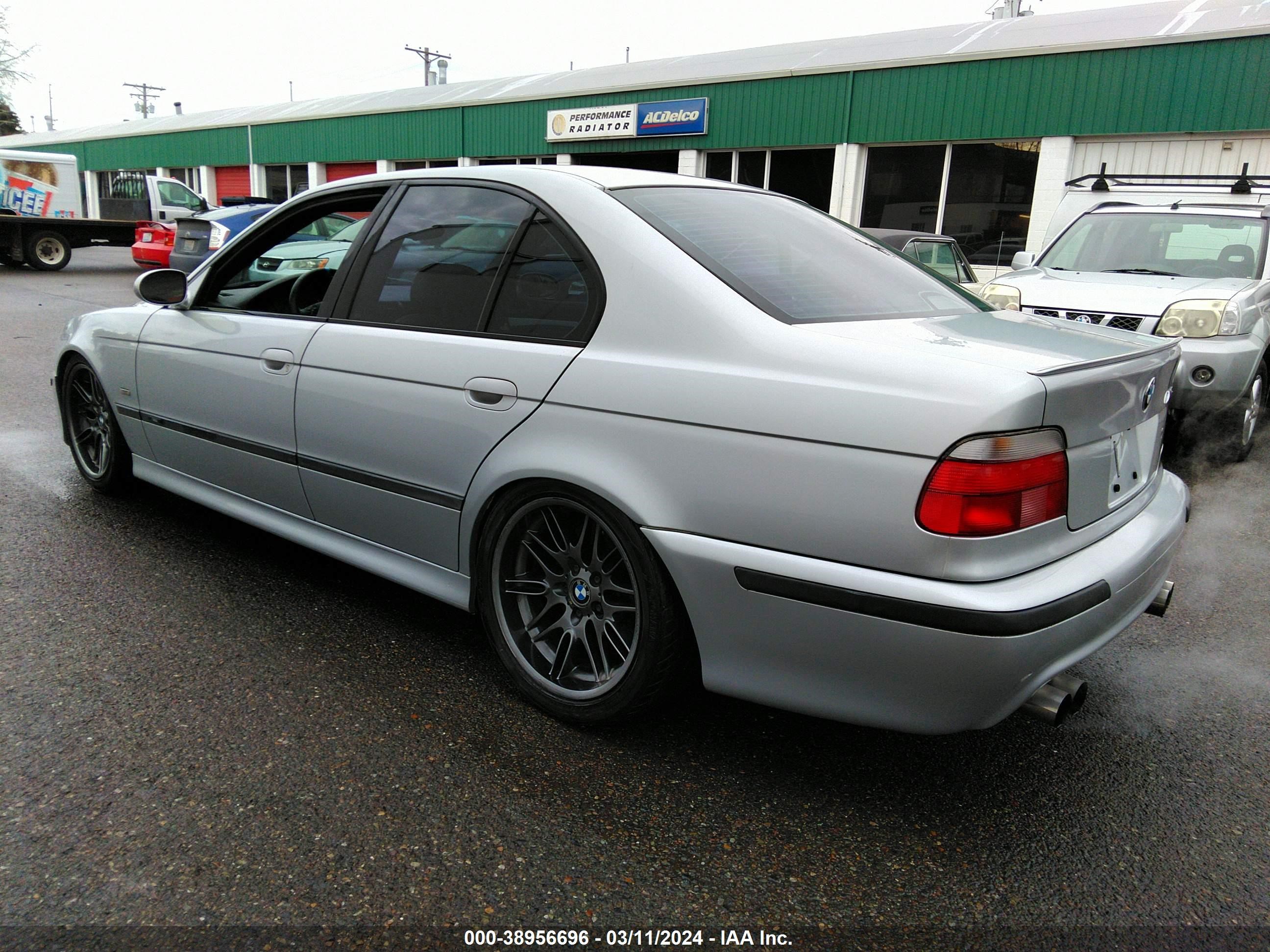 Photo 2 VIN: WBSDE9344YBZ94988 - BMW M5 