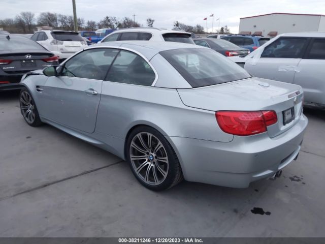 Photo 2 VIN: WBSDX9C53BE783936 - BMW M3 