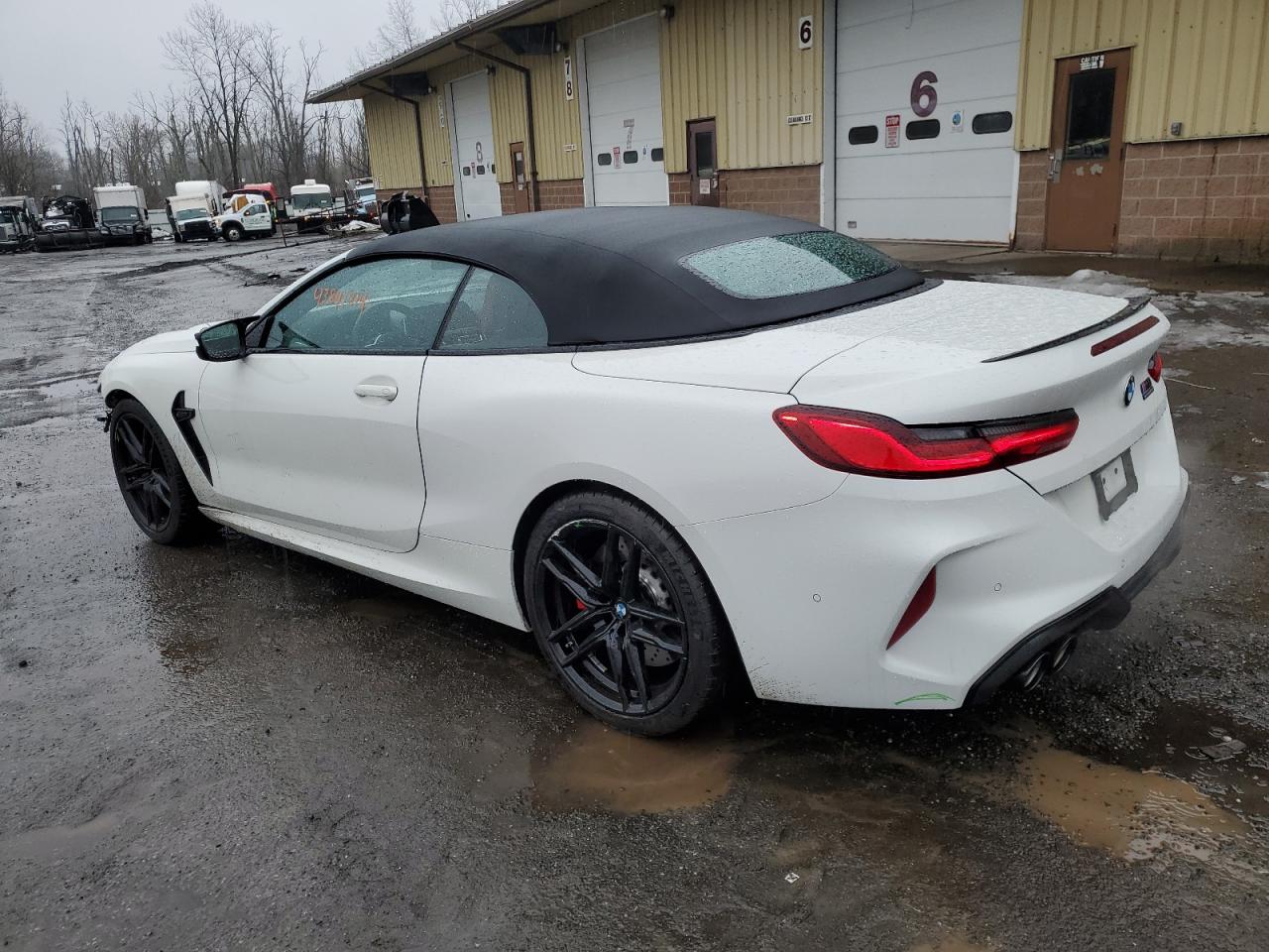 Photo 1 VIN: WBSDZ0C05NCJ21107 - BMW M8 