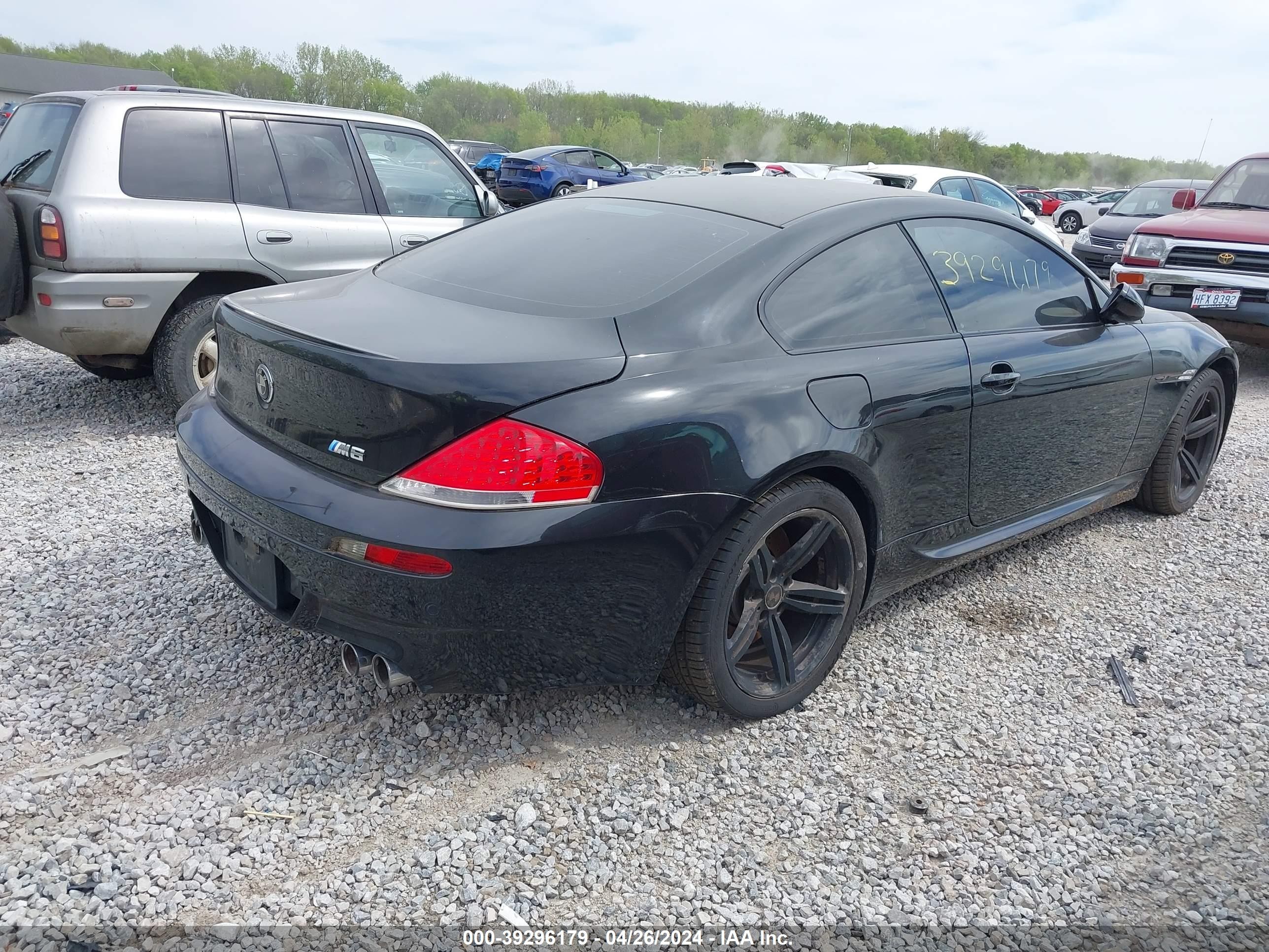 Photo 3 VIN: WBSEH935X7B798282 - BMW M6 