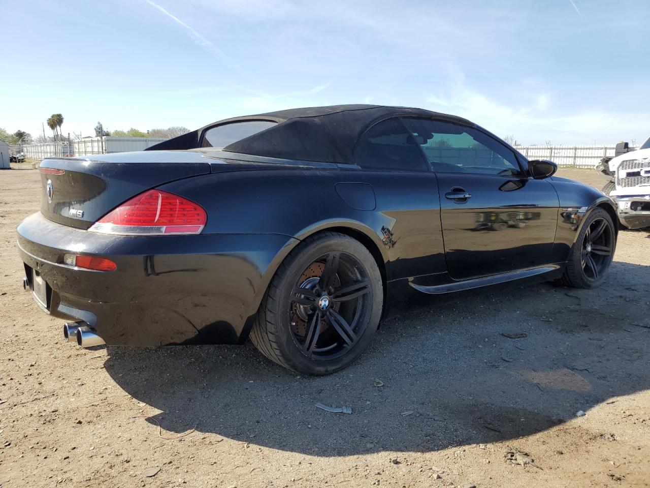 Photo 2 VIN: WBSEK93547CS32324 - BMW M6 