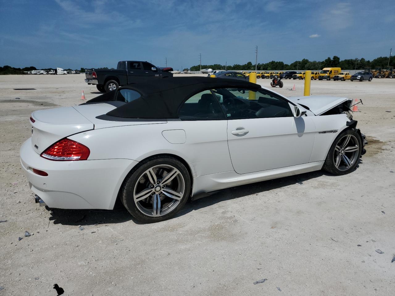 Photo 2 VIN: WBSEK93578CY79768 - BMW M6 