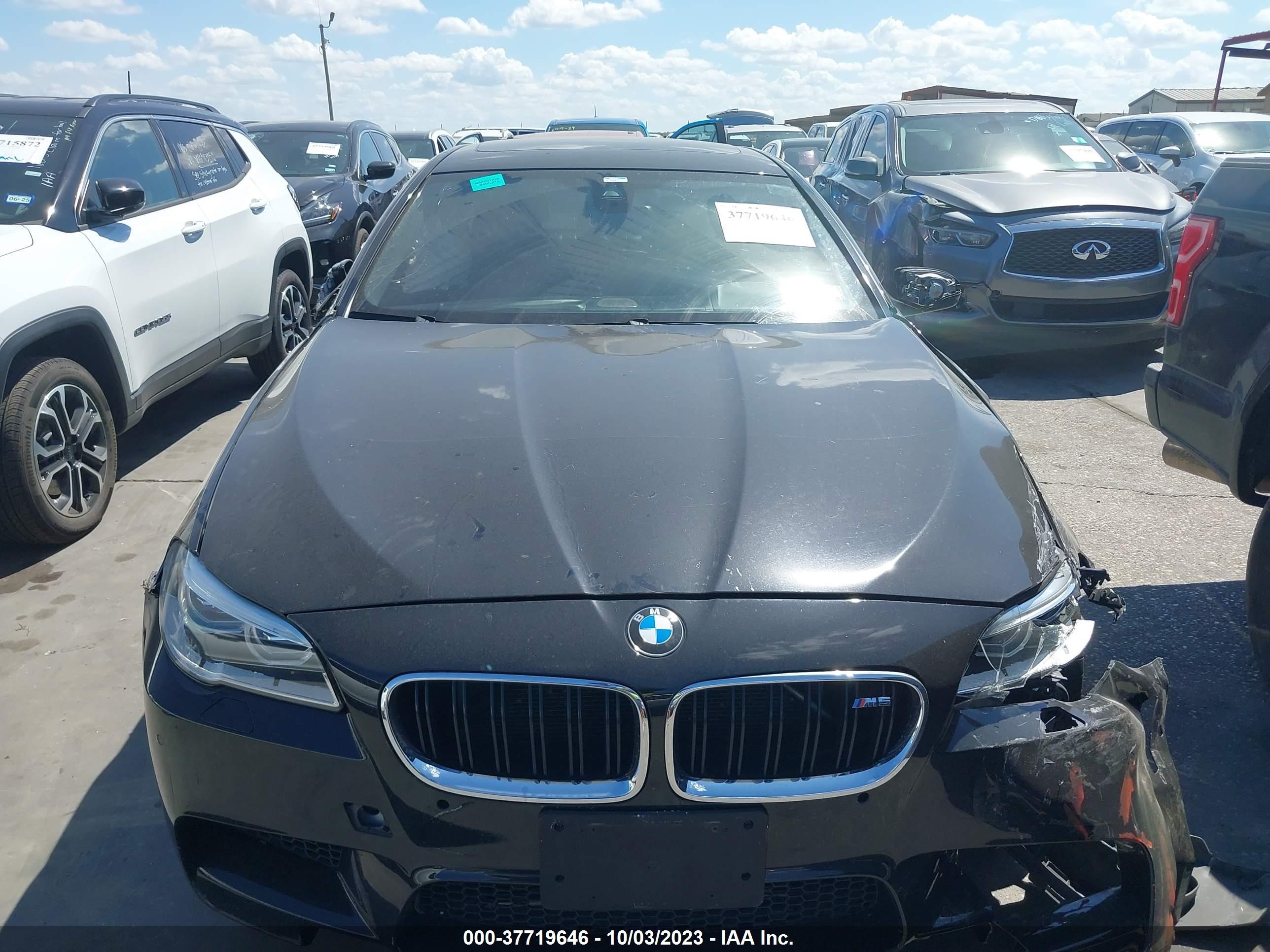 Photo 11 VIN: WBSFV9C52GD595453 - BMW M5 