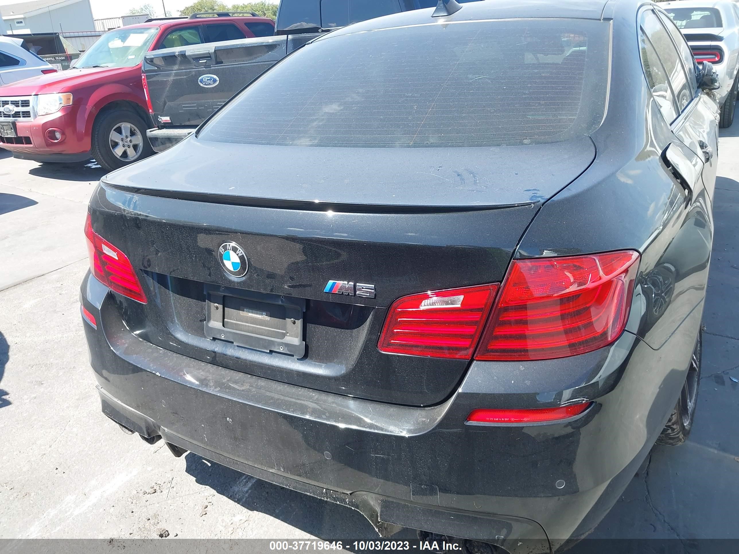 Photo 15 VIN: WBSFV9C52GD595453 - BMW M5 