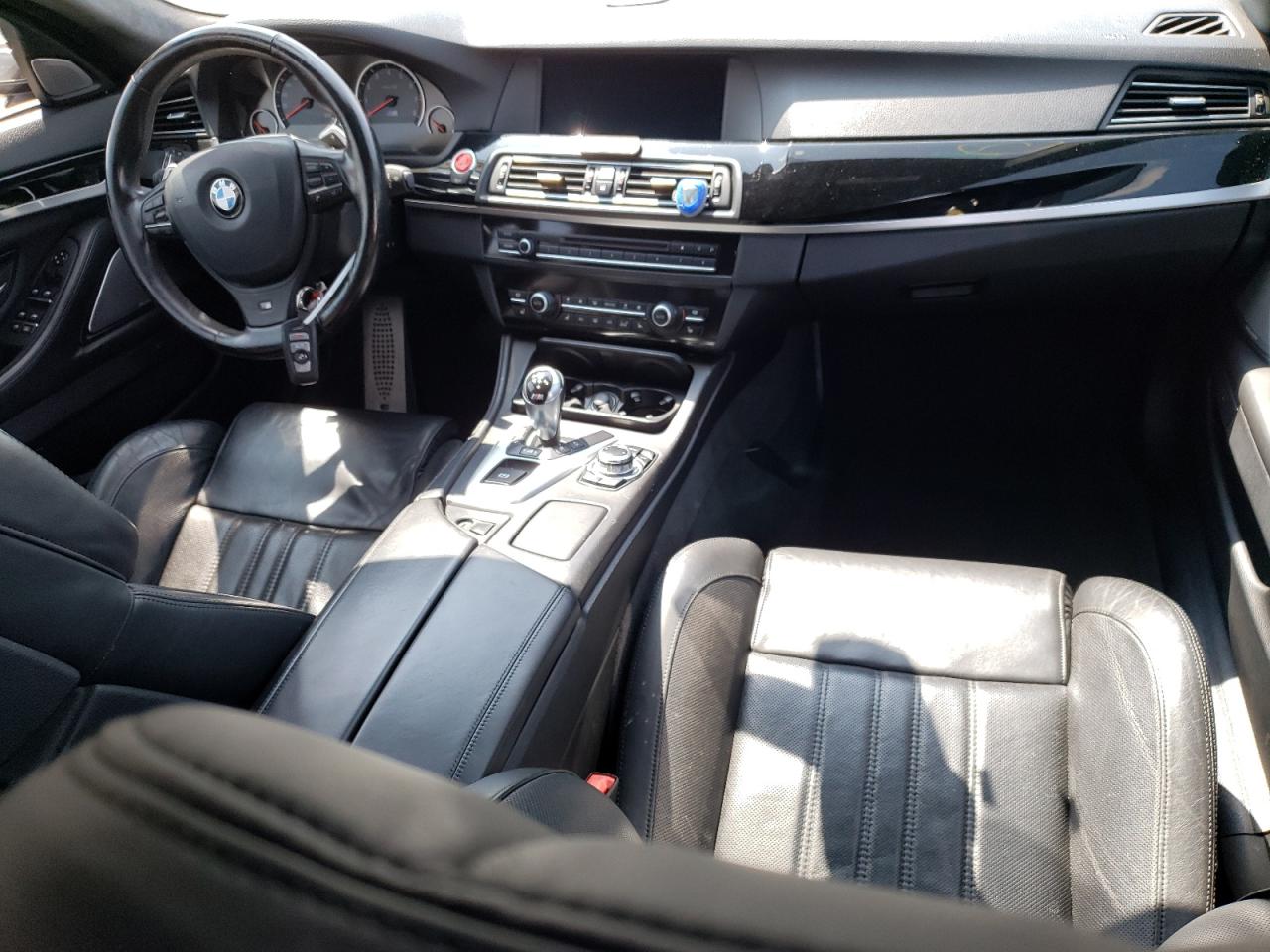 Photo 7 VIN: WBSFV9C56DD096571 - BMW M5 