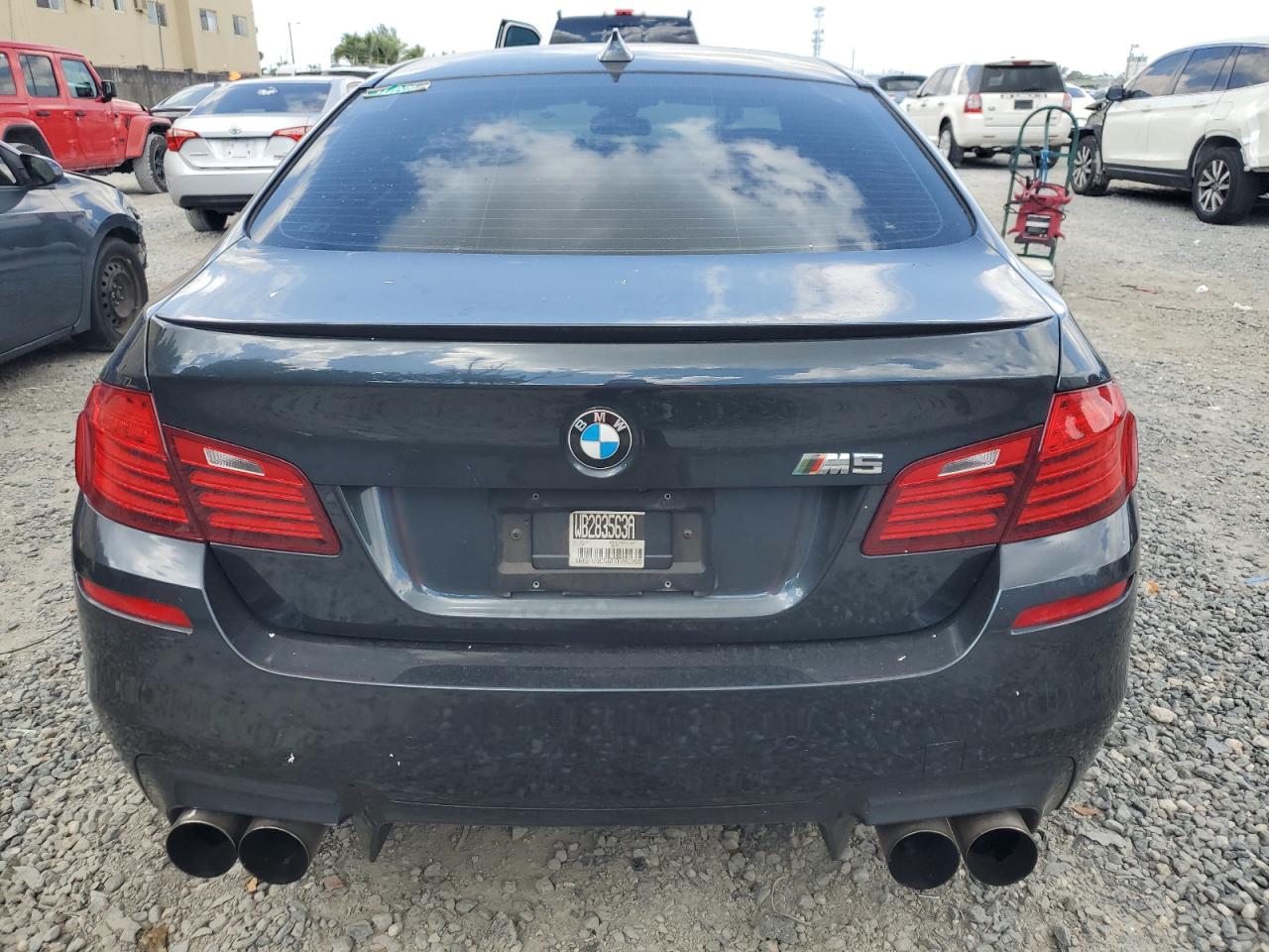 Photo 5 VIN: WBSFV9C56FD595308 - BMW M5 