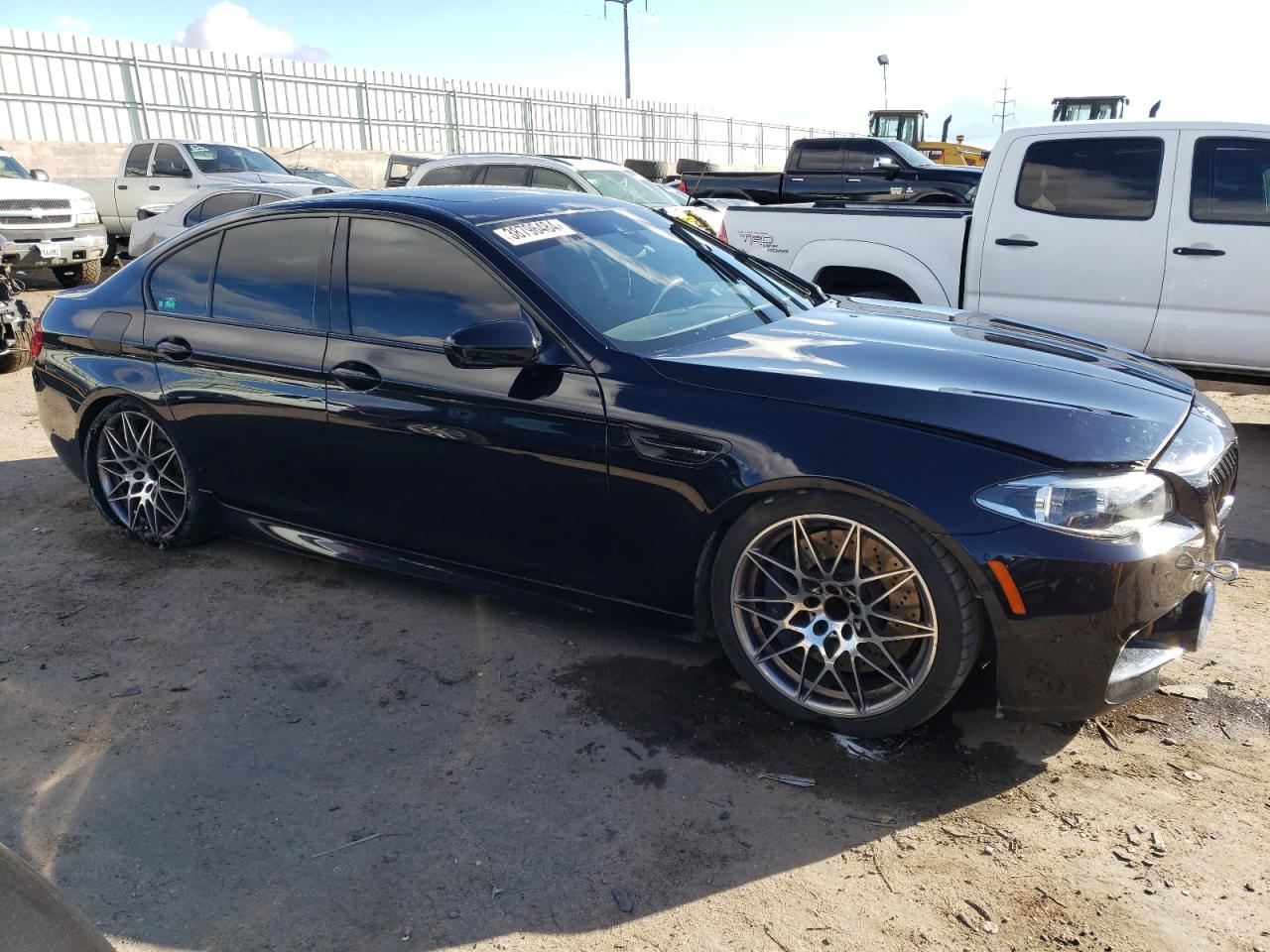 Photo 3 VIN: WBSFV9C57GD595836 - BMW M5 