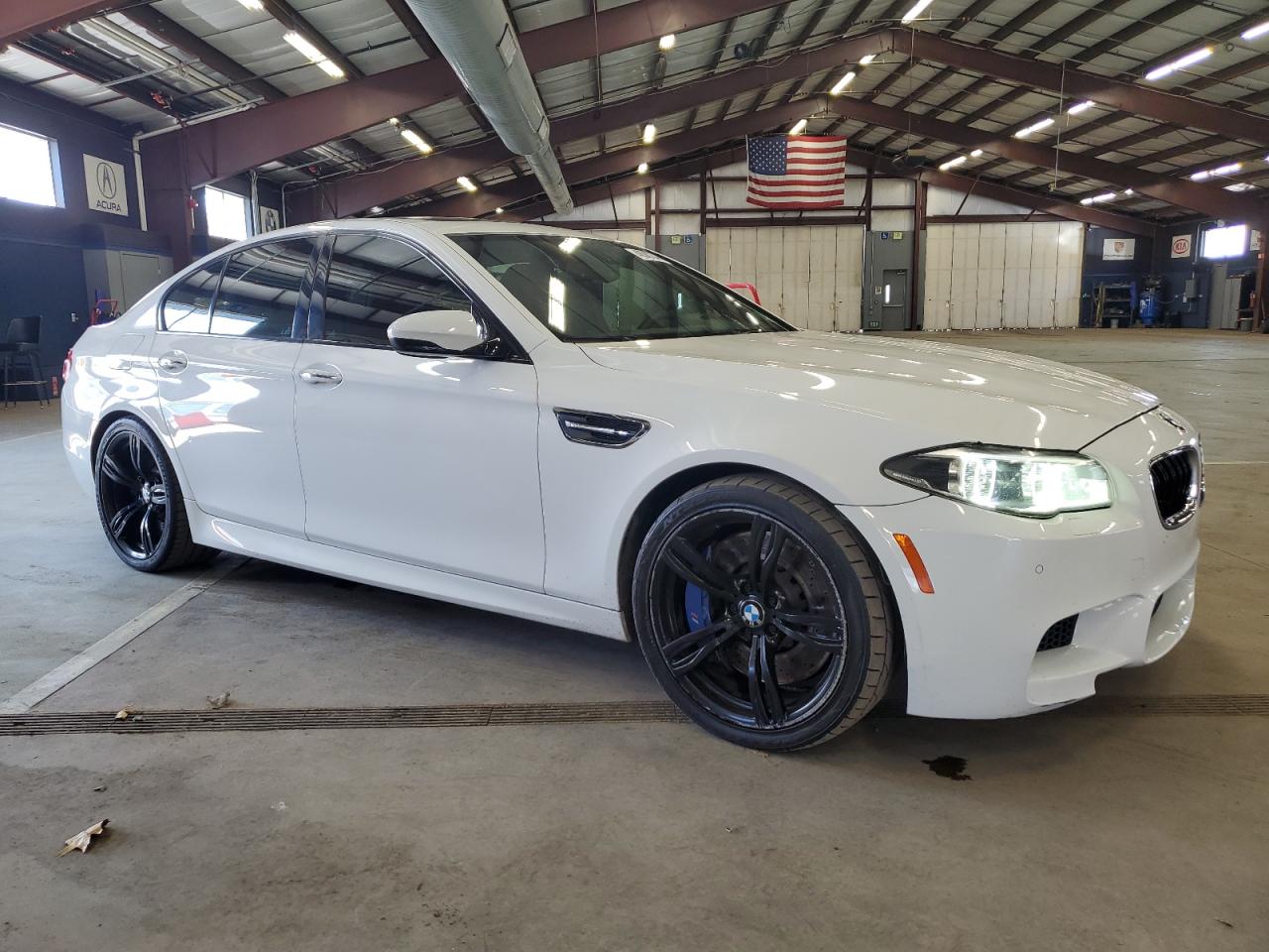 Photo 3 VIN: WBSFV9C58ED593638 - BMW M5 