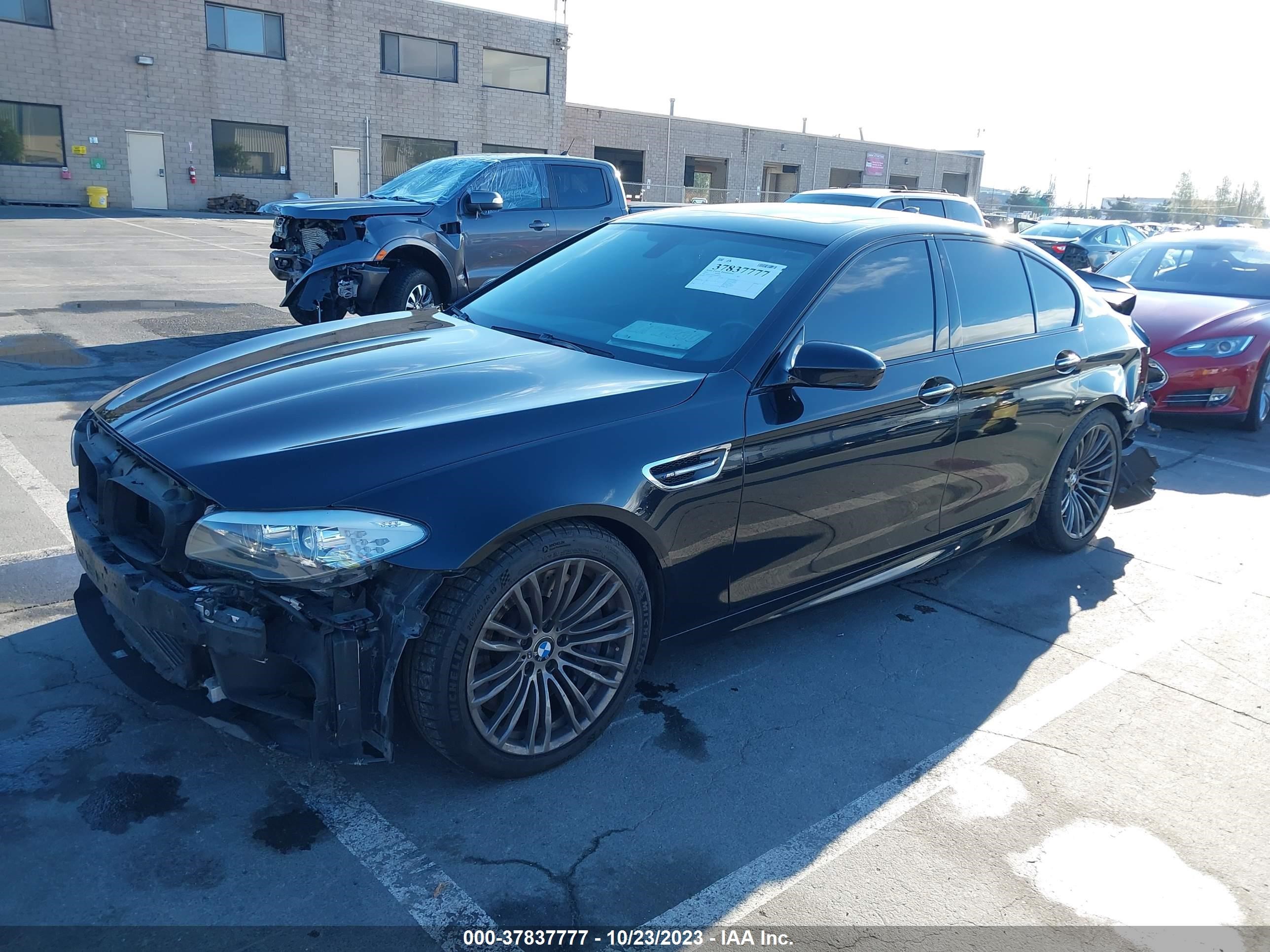 Photo 1 VIN: WBSFV9C5XDD096945 - BMW M5 