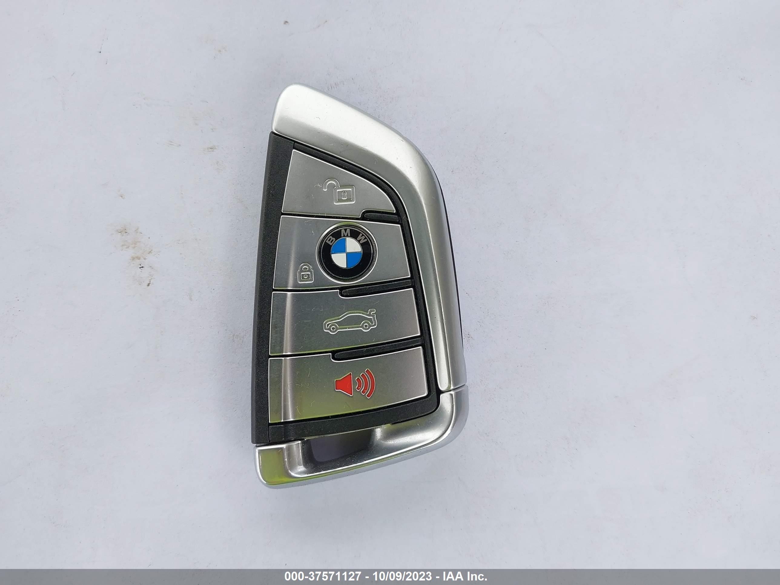 Photo 10 VIN: WBSJF0C02LB448949 - BMW M5 