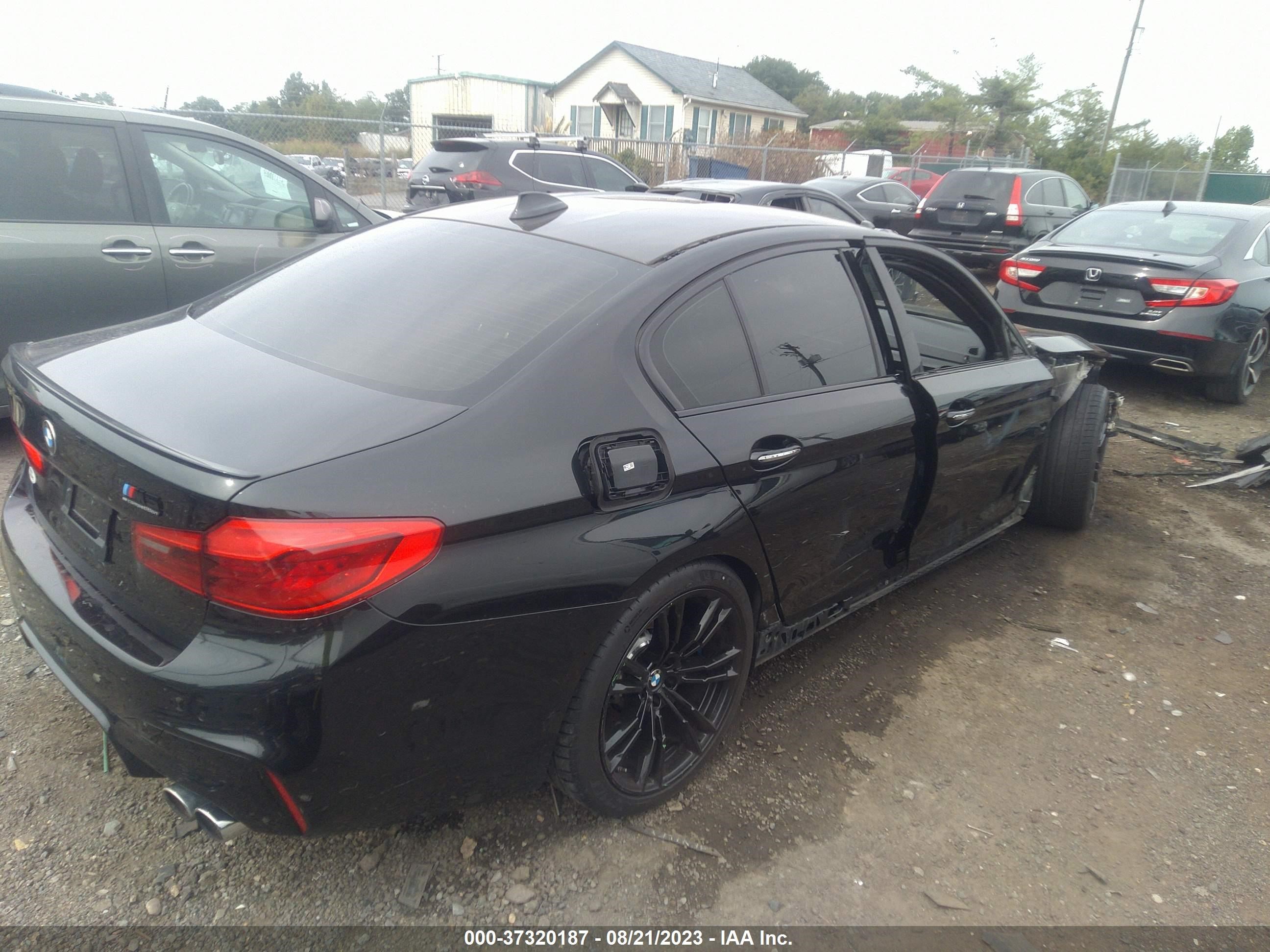 Photo 3 VIN: WBSJF0C50JB282374 - BMW M5 