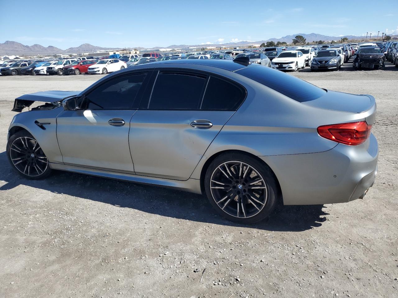 Photo 1 VIN: WBSJF0C57JB282002 - BMW M5 