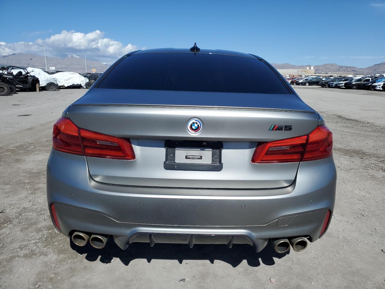 Photo 5 VIN: WBSJF0C57JB282002 - BMW M5 