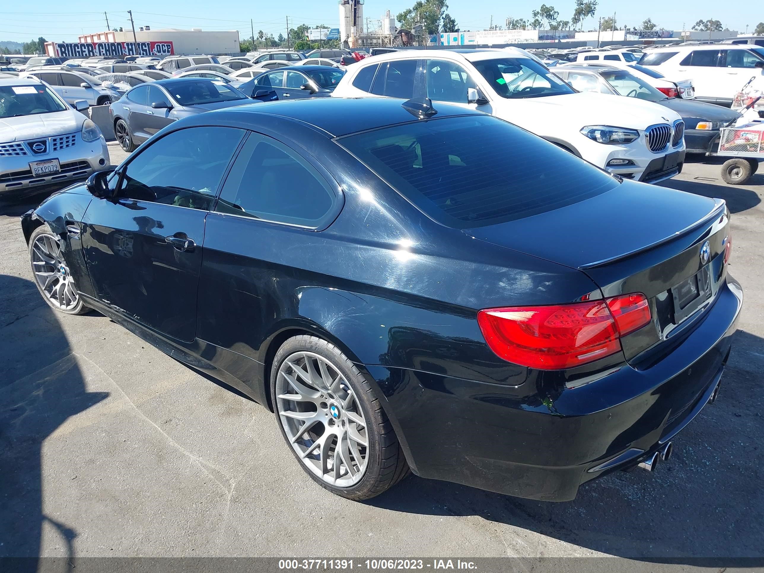 Photo 2 VIN: WBSKG9C56DJ593100 - BMW M3 