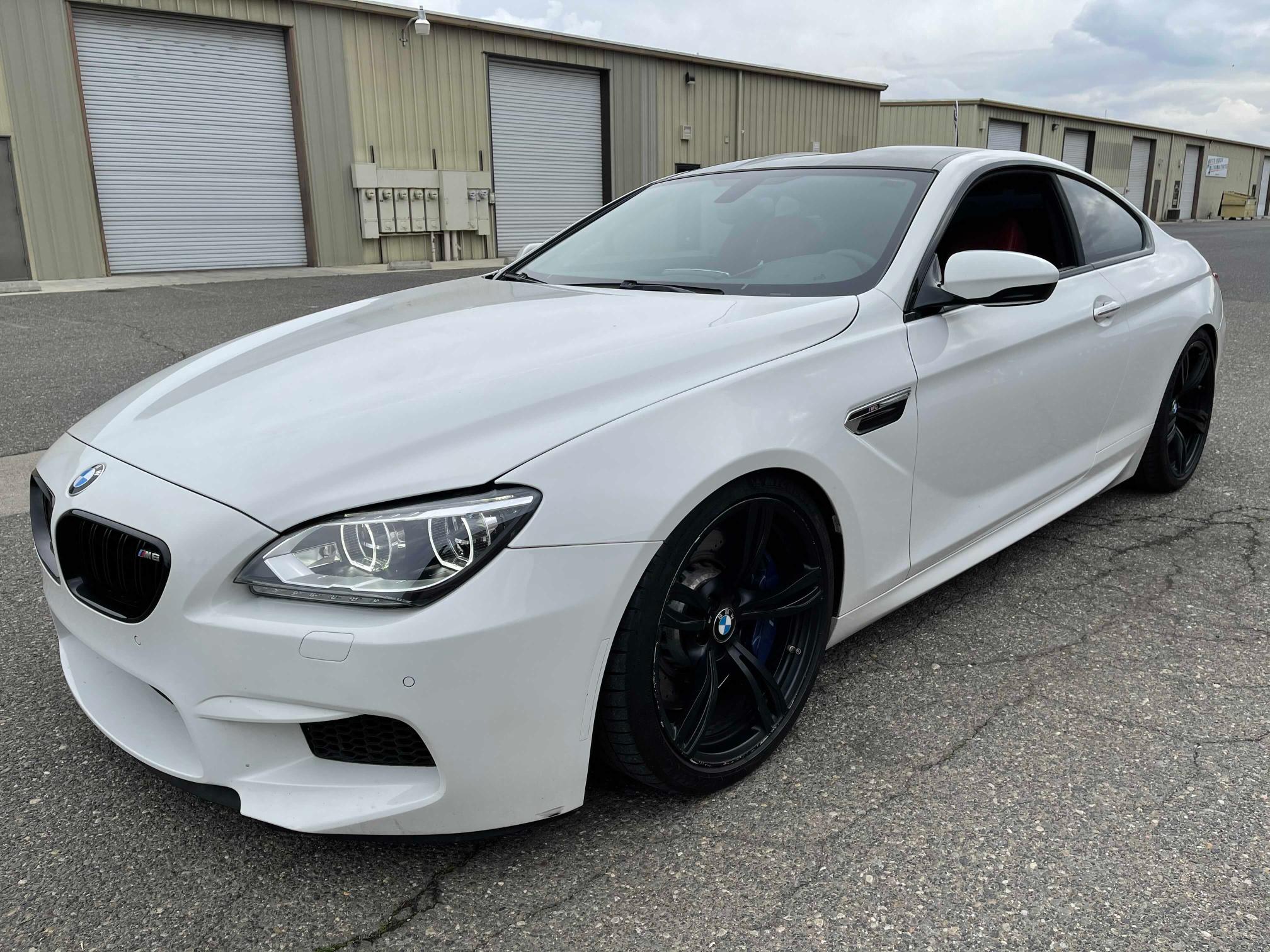 Photo 1 VIN: WBSLX9C58FD160710 - BMW M6 