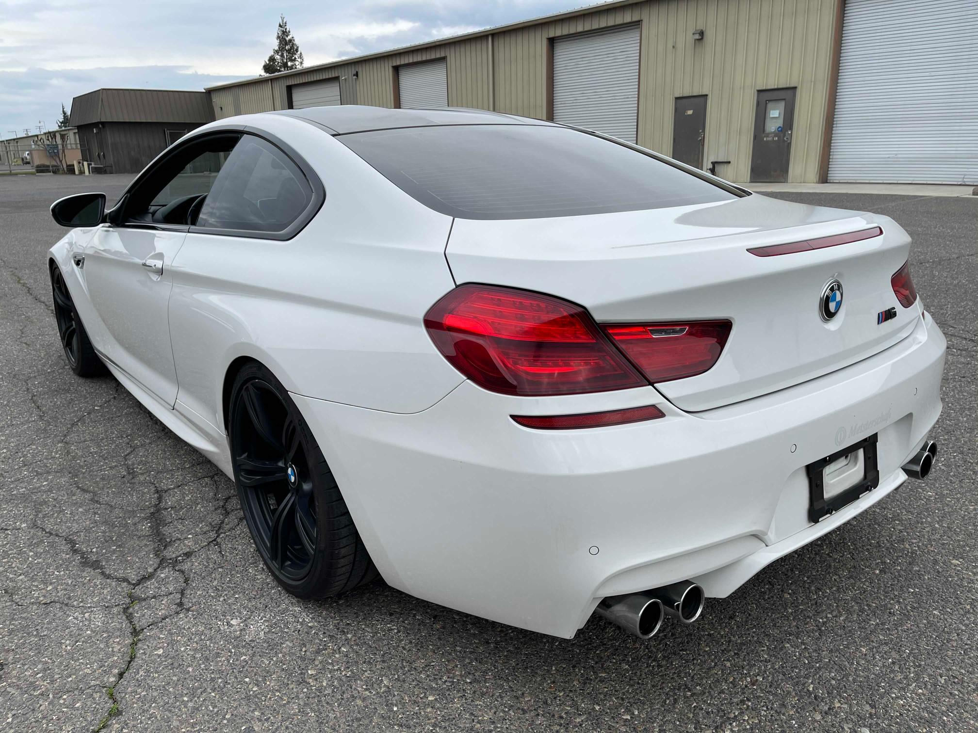 Photo 2 VIN: WBSLX9C58FD160710 - BMW M6 