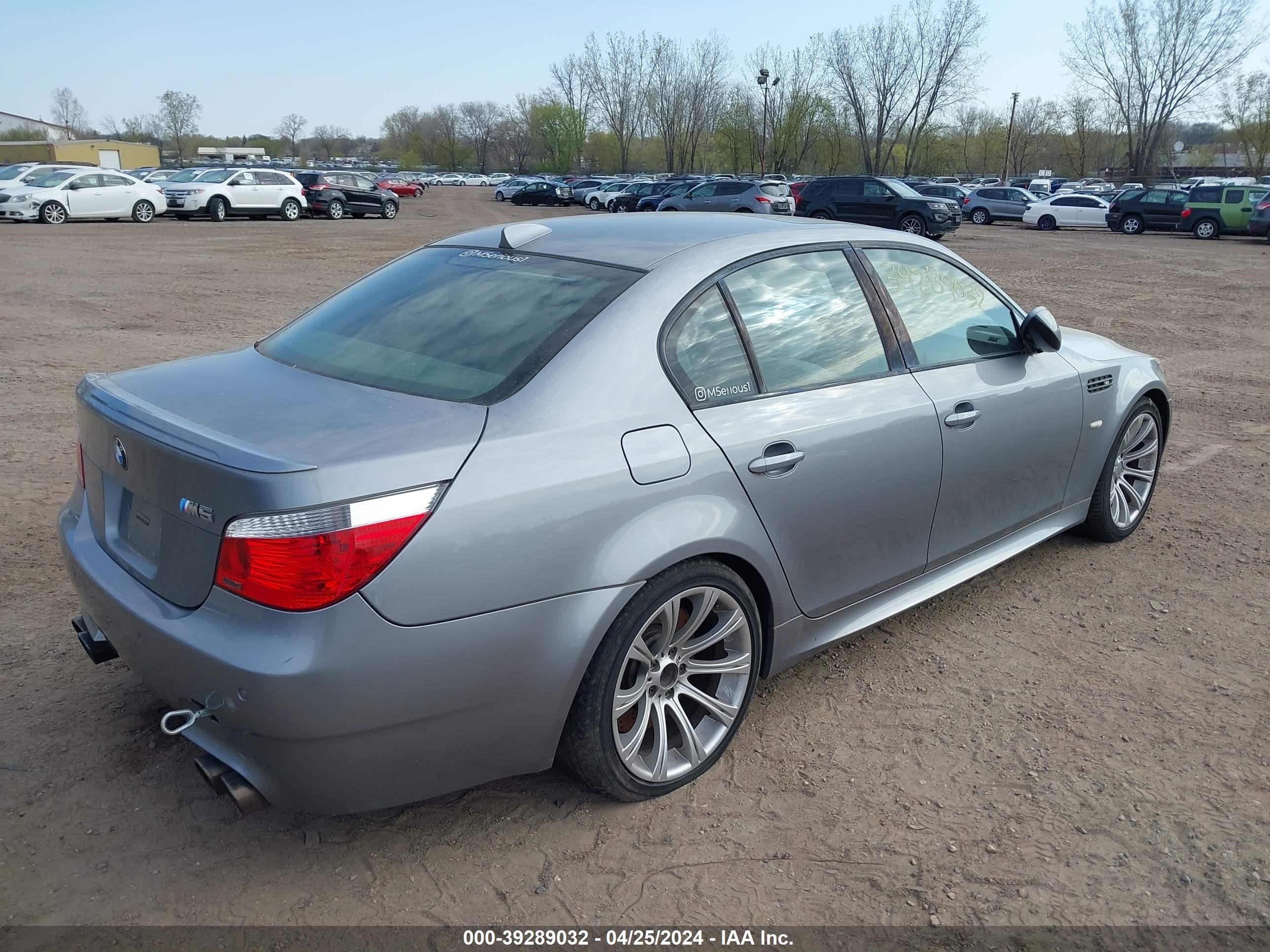 Photo 3 VIN: WBSNB93506B582957 - BMW M5 