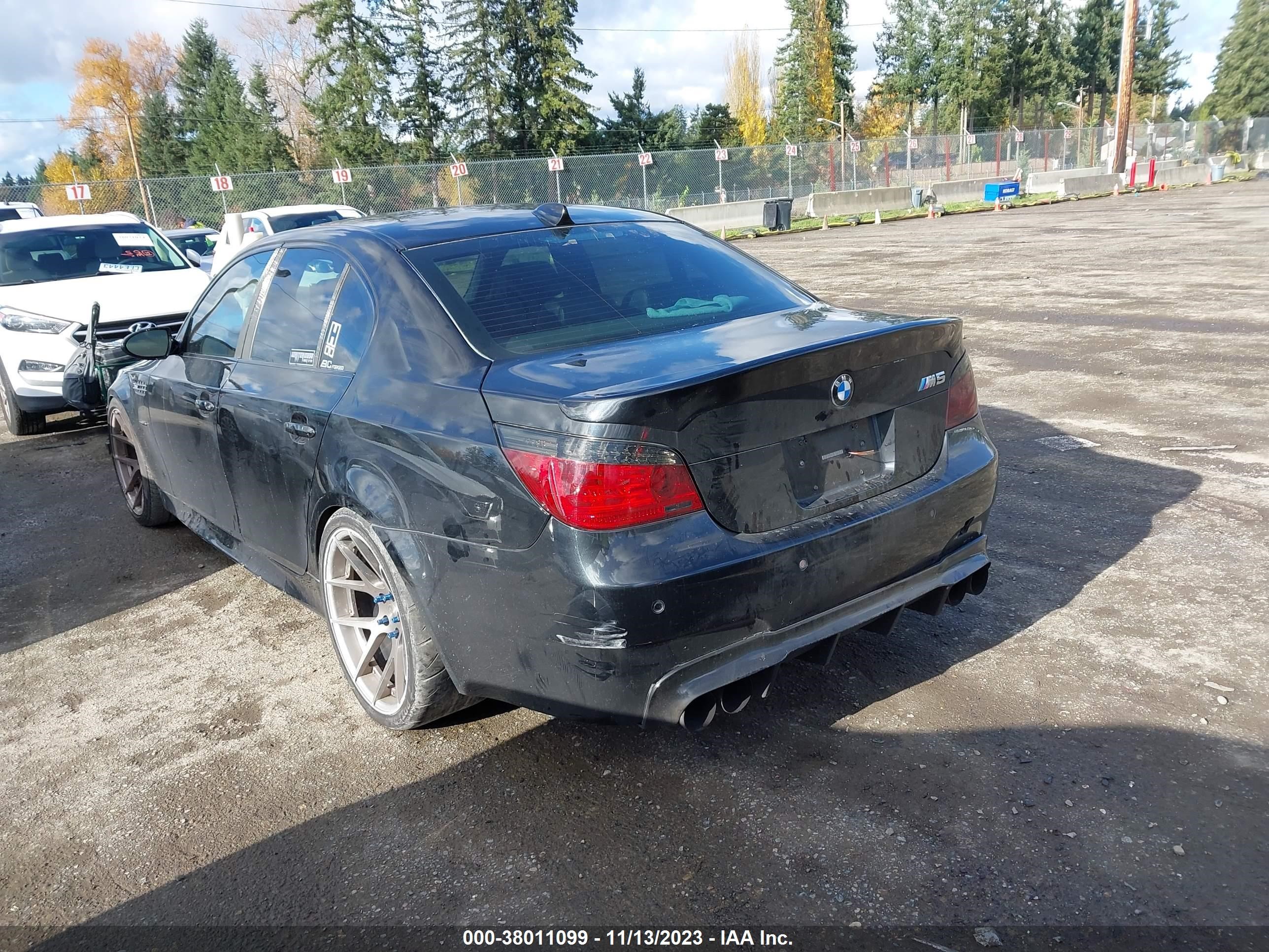 Photo 2 VIN: WBSNB93506CX06218 - BMW M5 