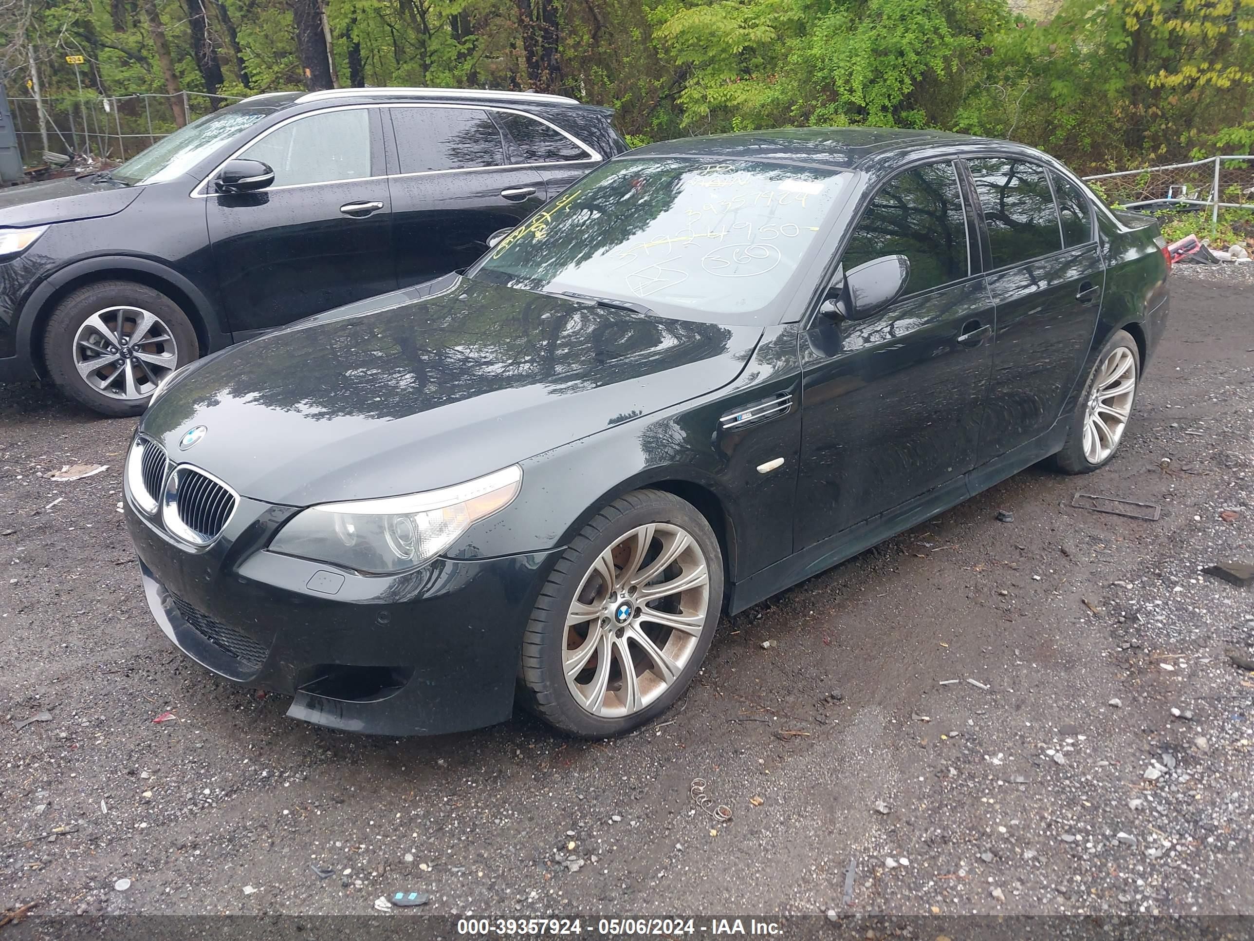 Photo 2 VIN: WBSNB93526B581955 - BMW M5 