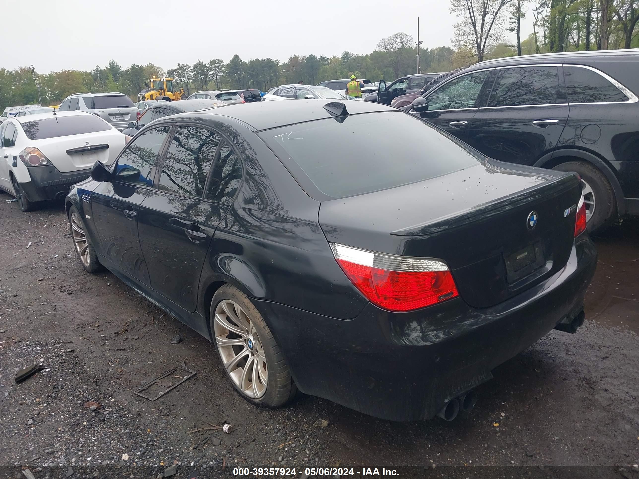 Photo 3 VIN: WBSNB93526B581955 - BMW M5 