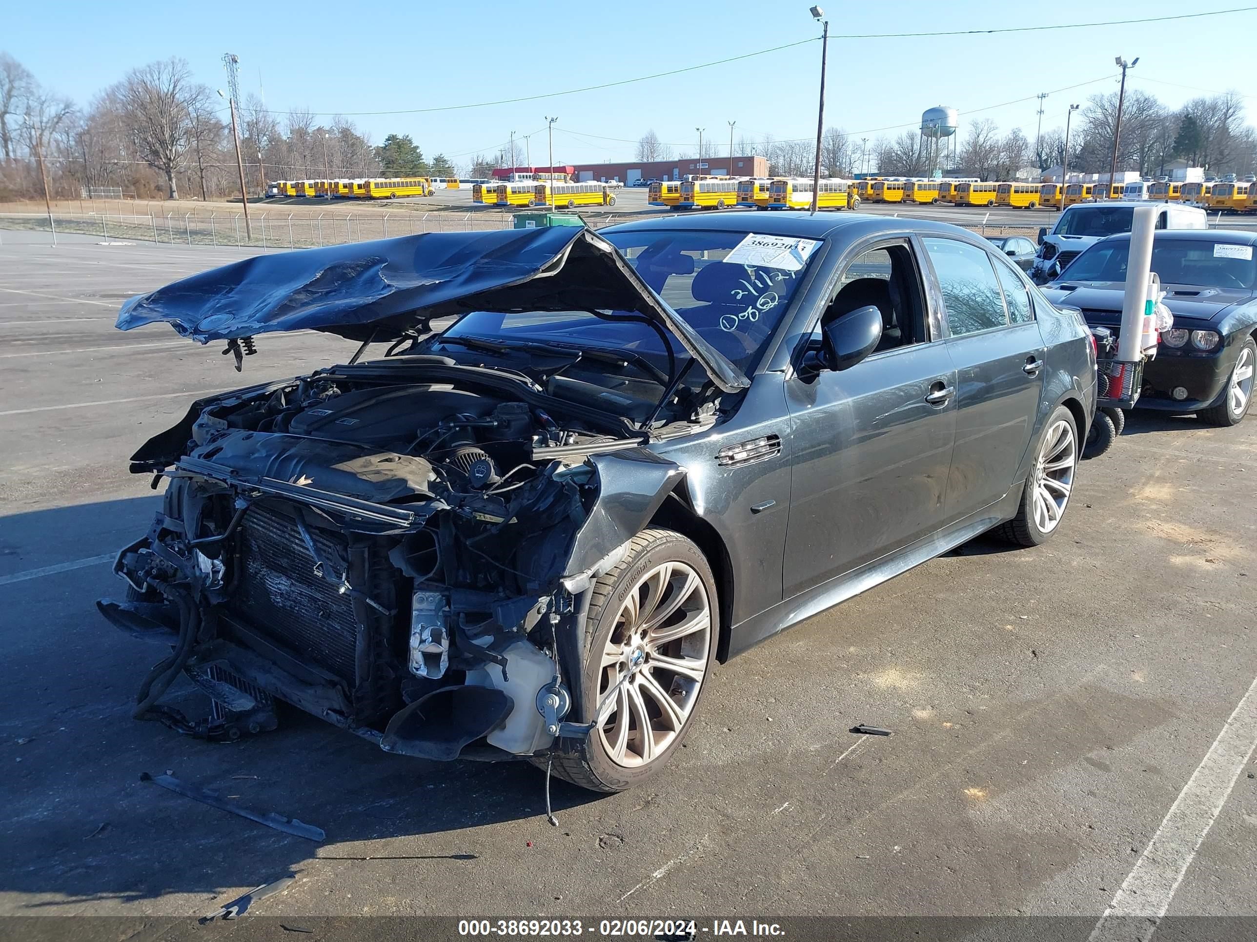 Photo 1 VIN: WBSNB93556CX06120 - BMW M5 