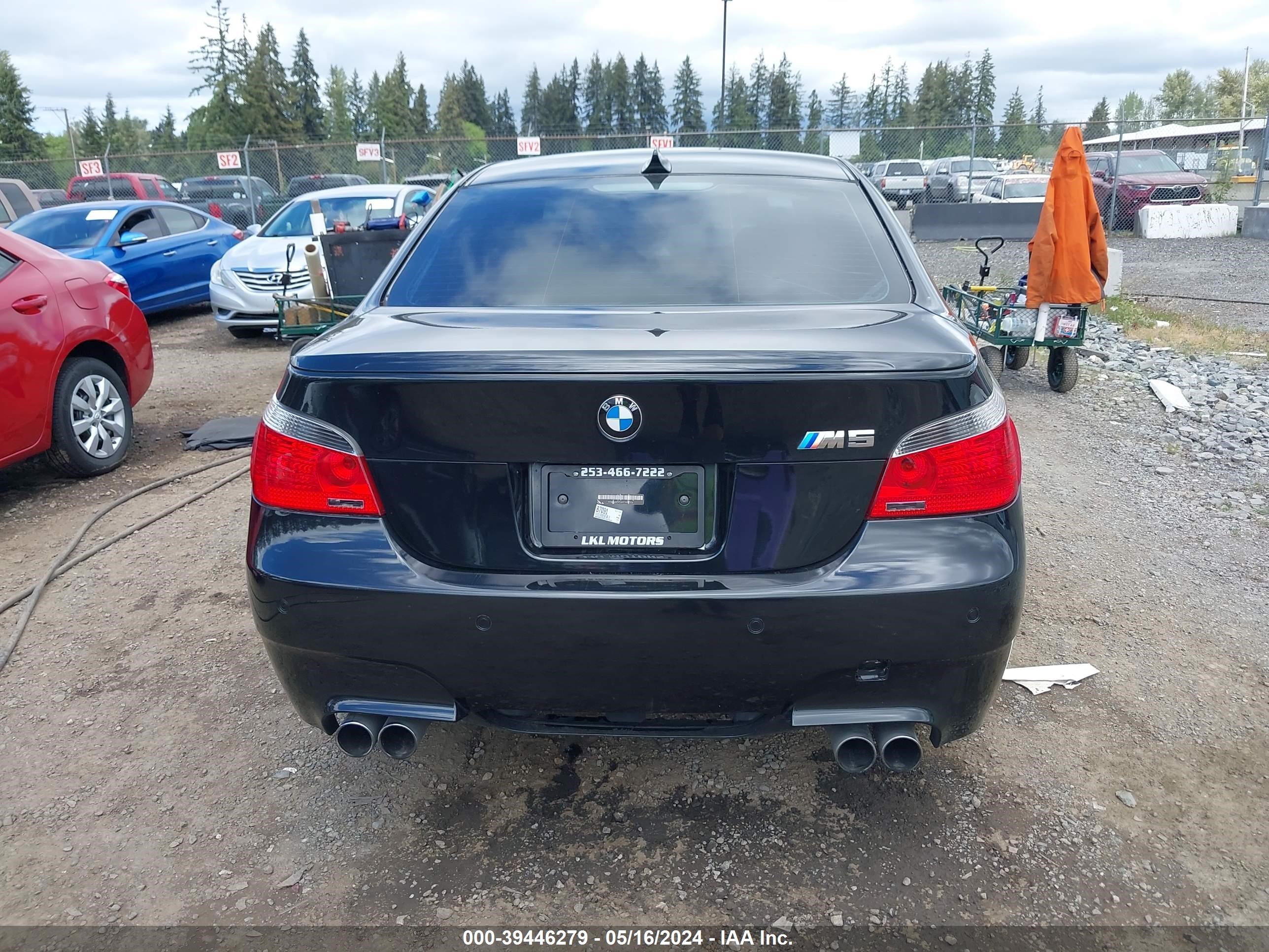 Photo 15 VIN: WBSNB93557CX07026 - BMW M5 