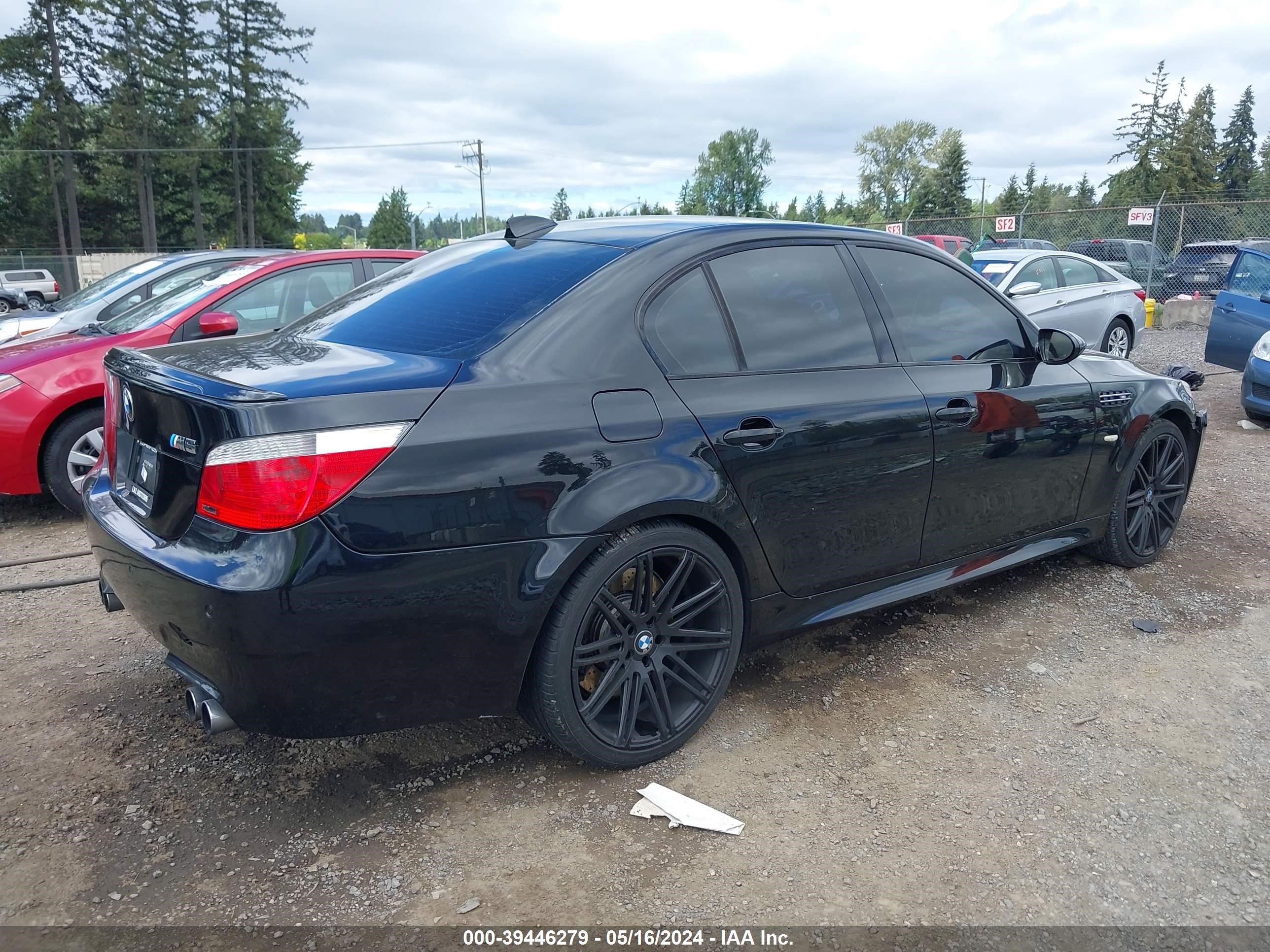 Photo 3 VIN: WBSNB93557CX07026 - BMW M5 