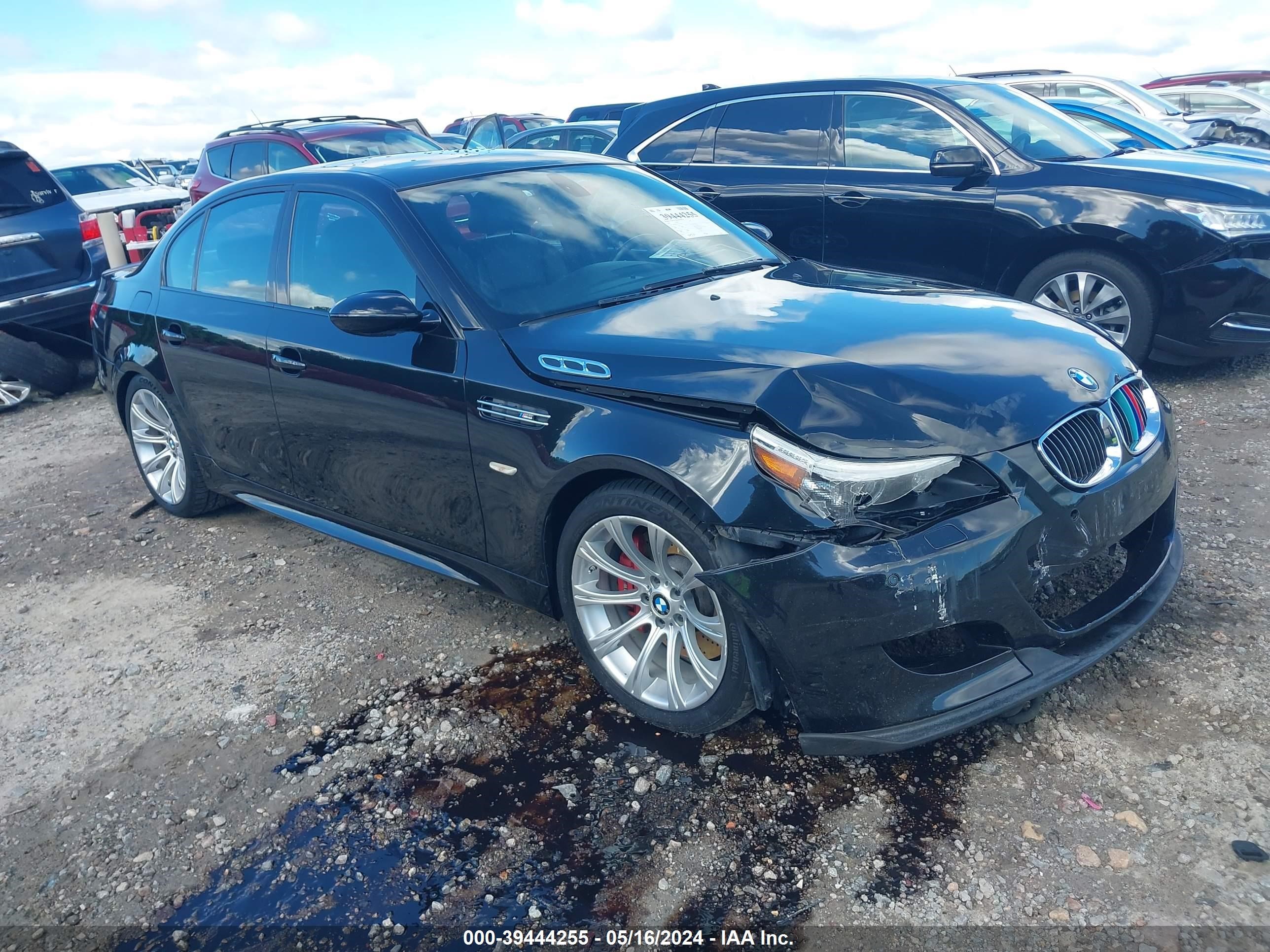 Photo 0 VIN: WBSNB93557CX07432 - BMW M5 