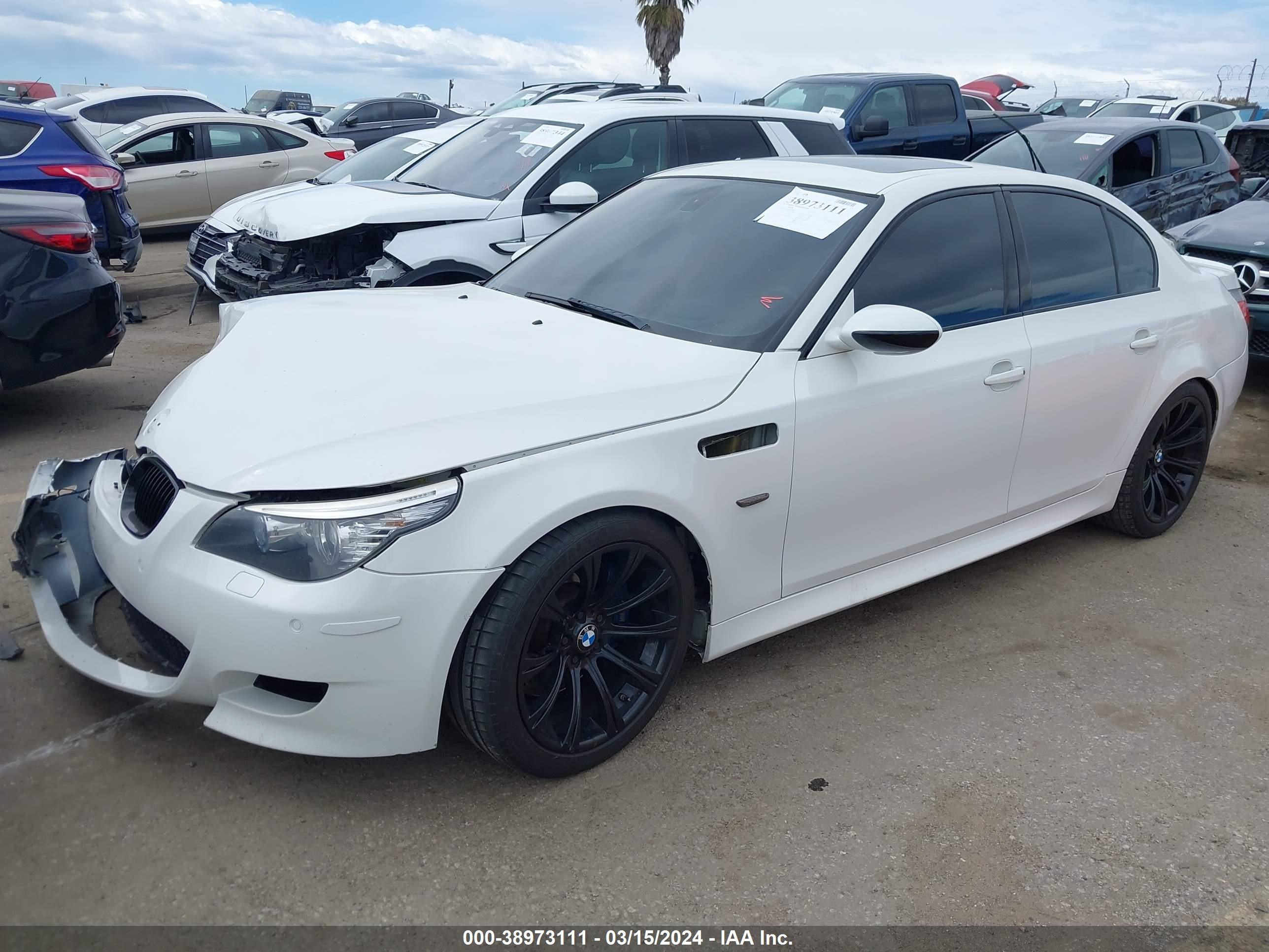 Photo 1 VIN: WBSNB93588CX10794 - BMW M5 