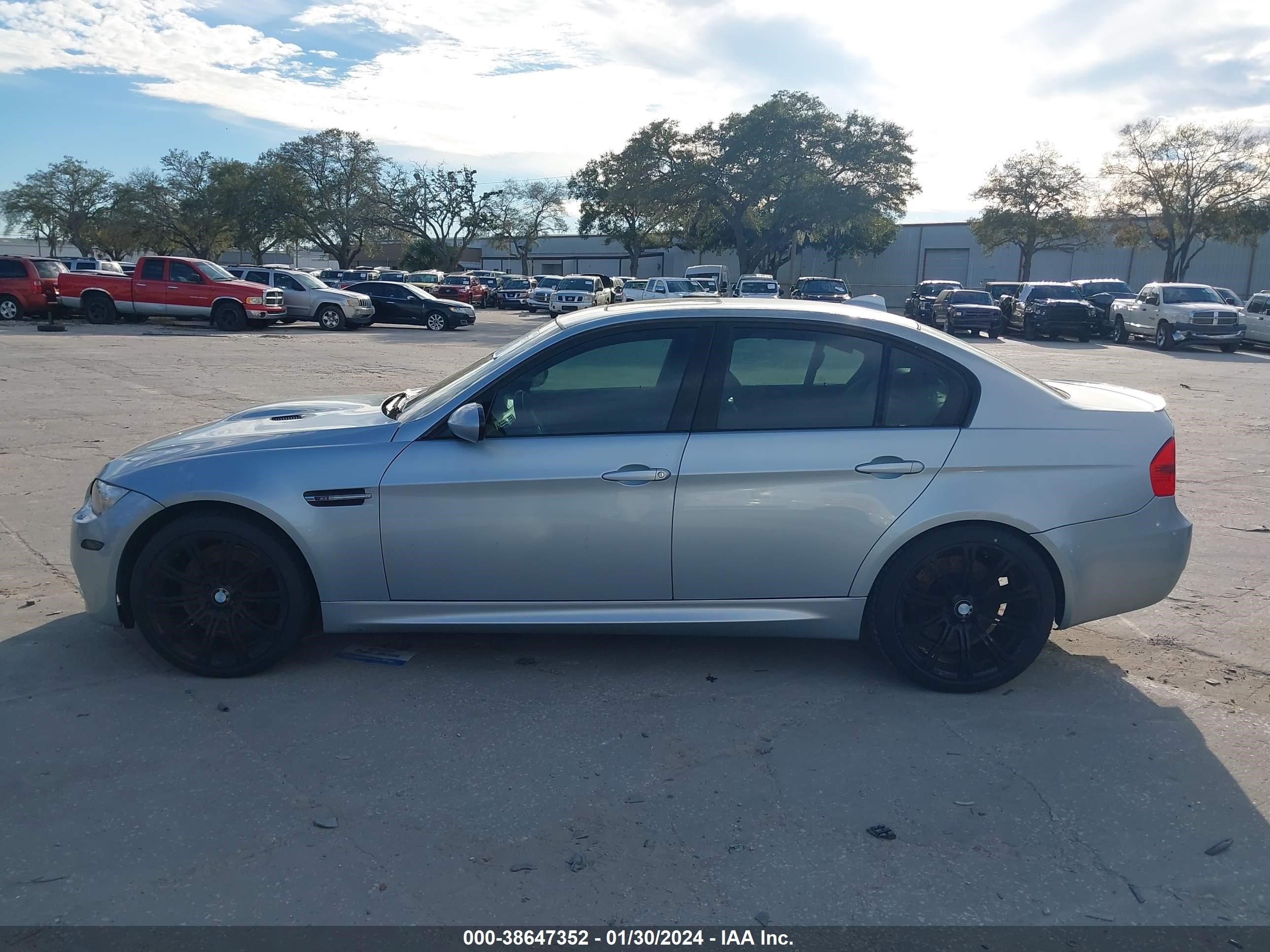 Photo 13 VIN: WBSVA93518E041095 - BMW M3 