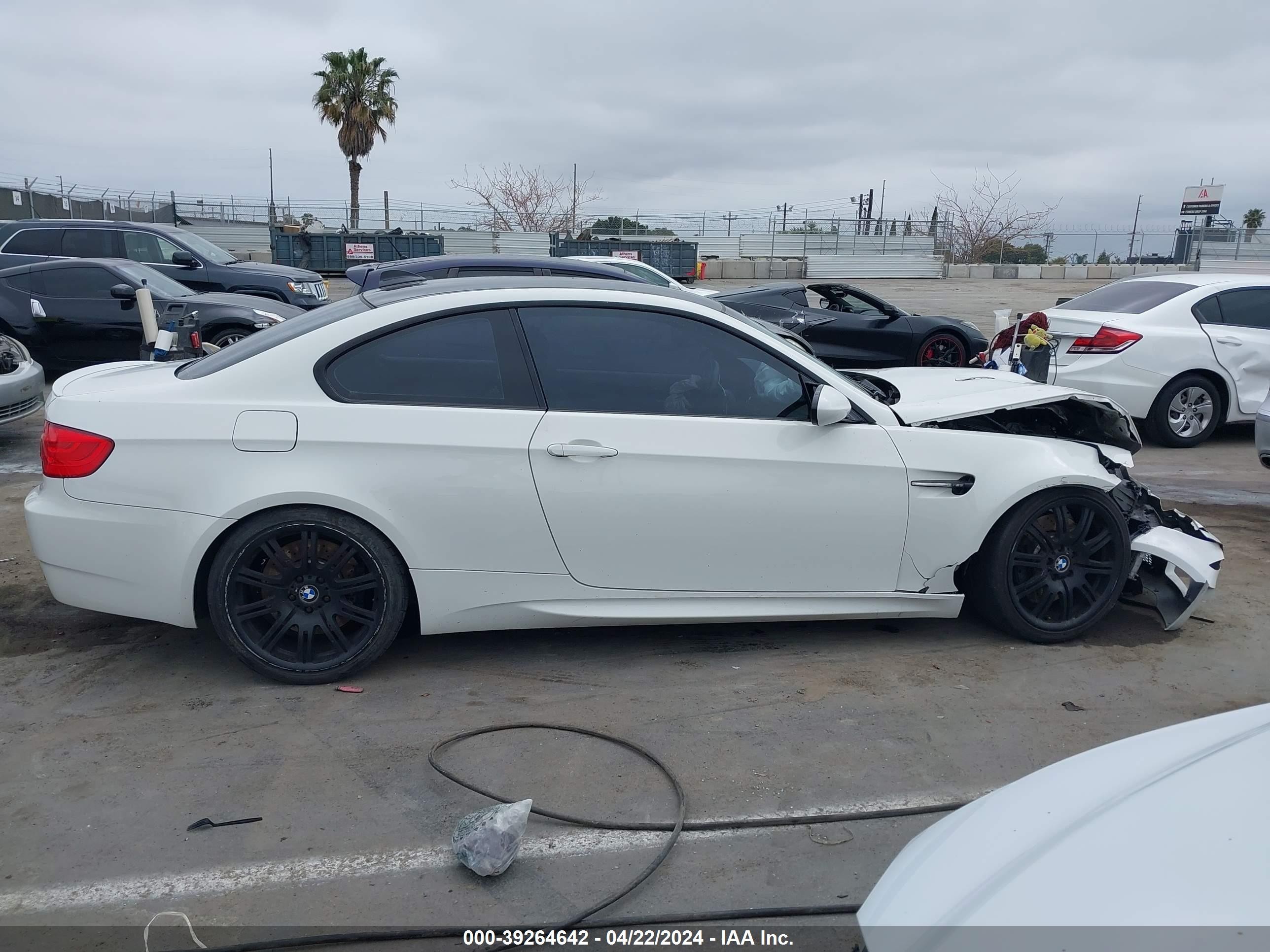 Photo 13 VIN: WBSWD93568PY42556 - BMW M3 