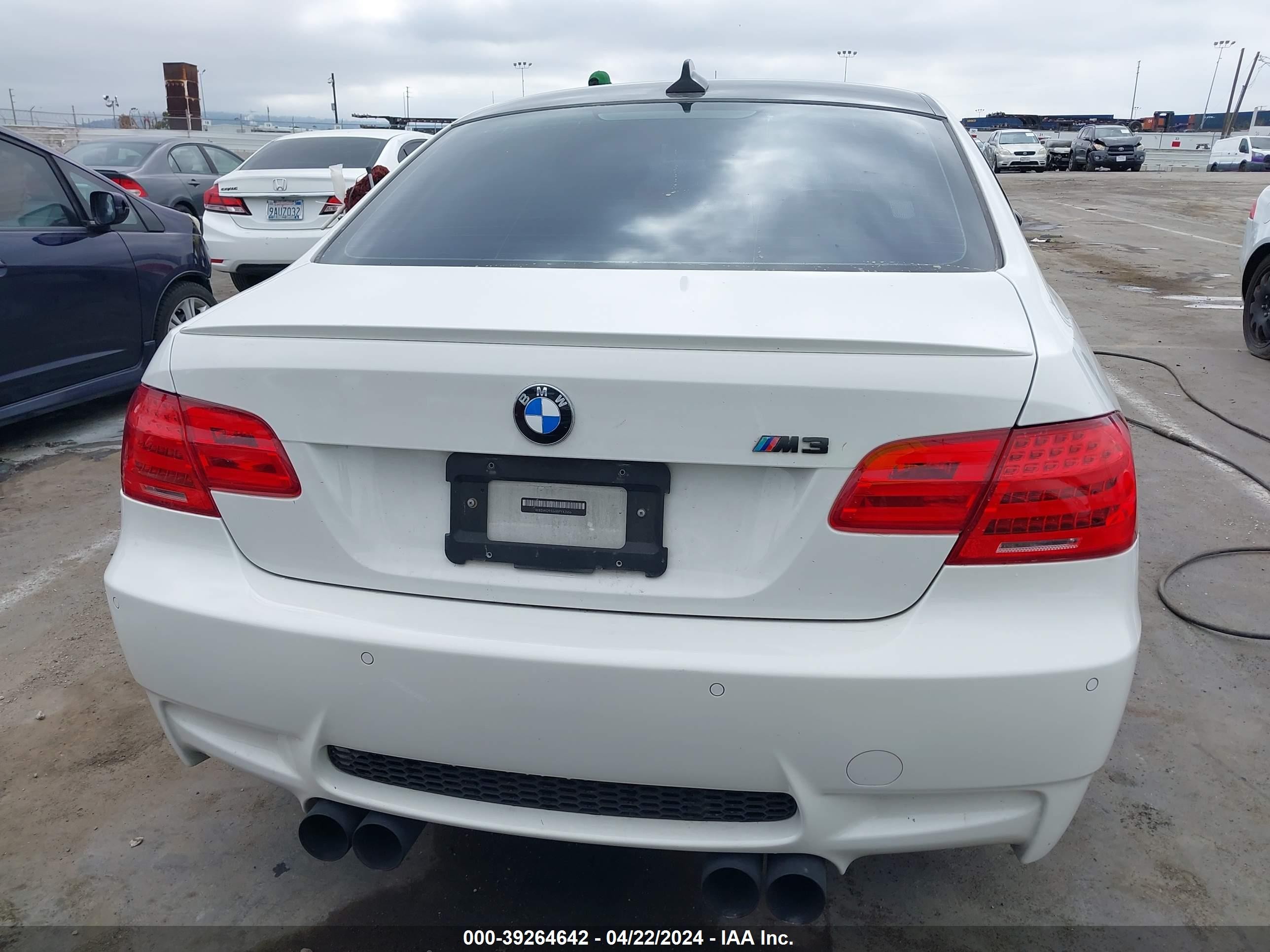 Photo 16 VIN: WBSWD93568PY42556 - BMW M3 