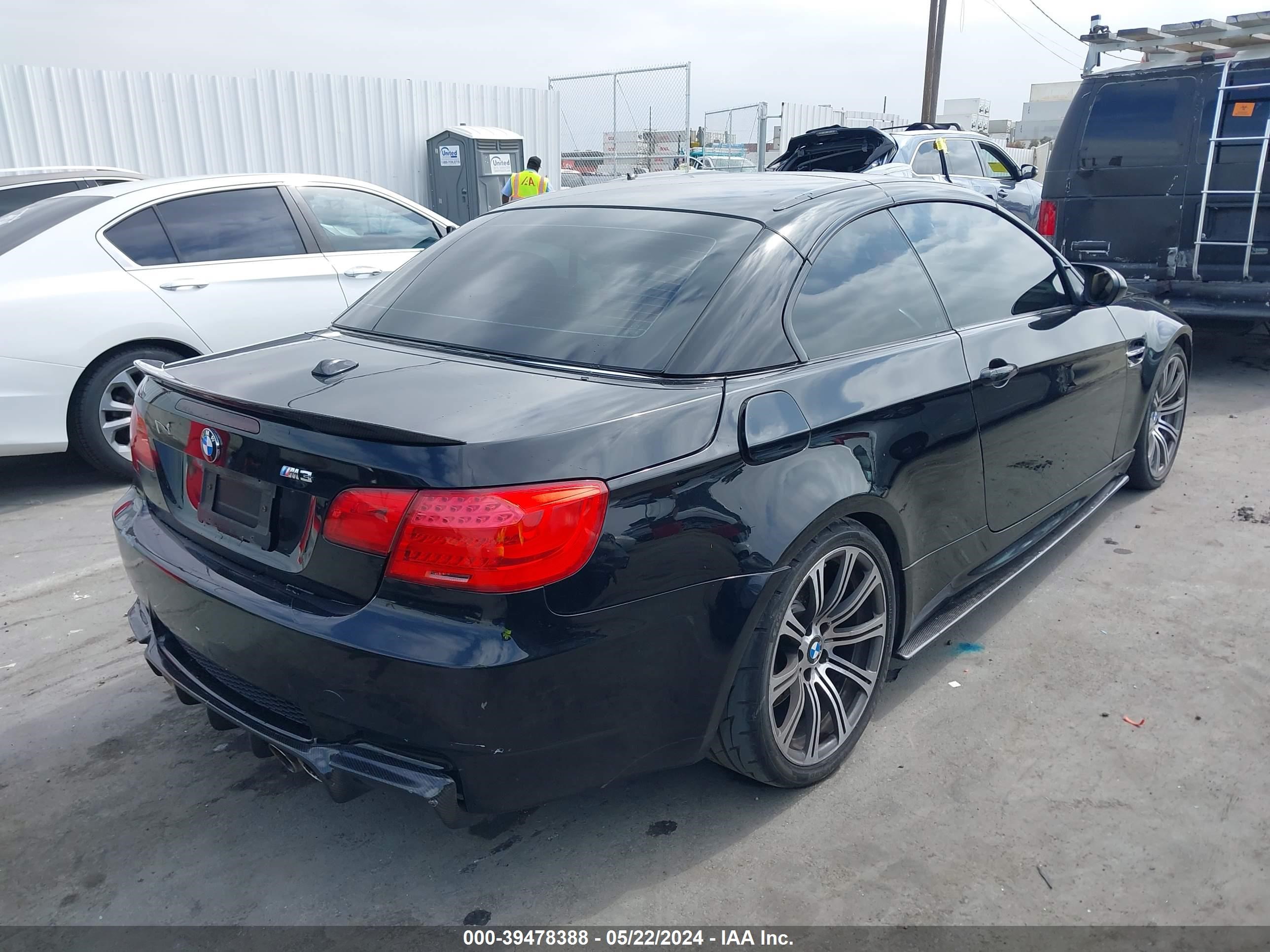 Photo 3 VIN: WBSWL93588P330882 - BMW M3 