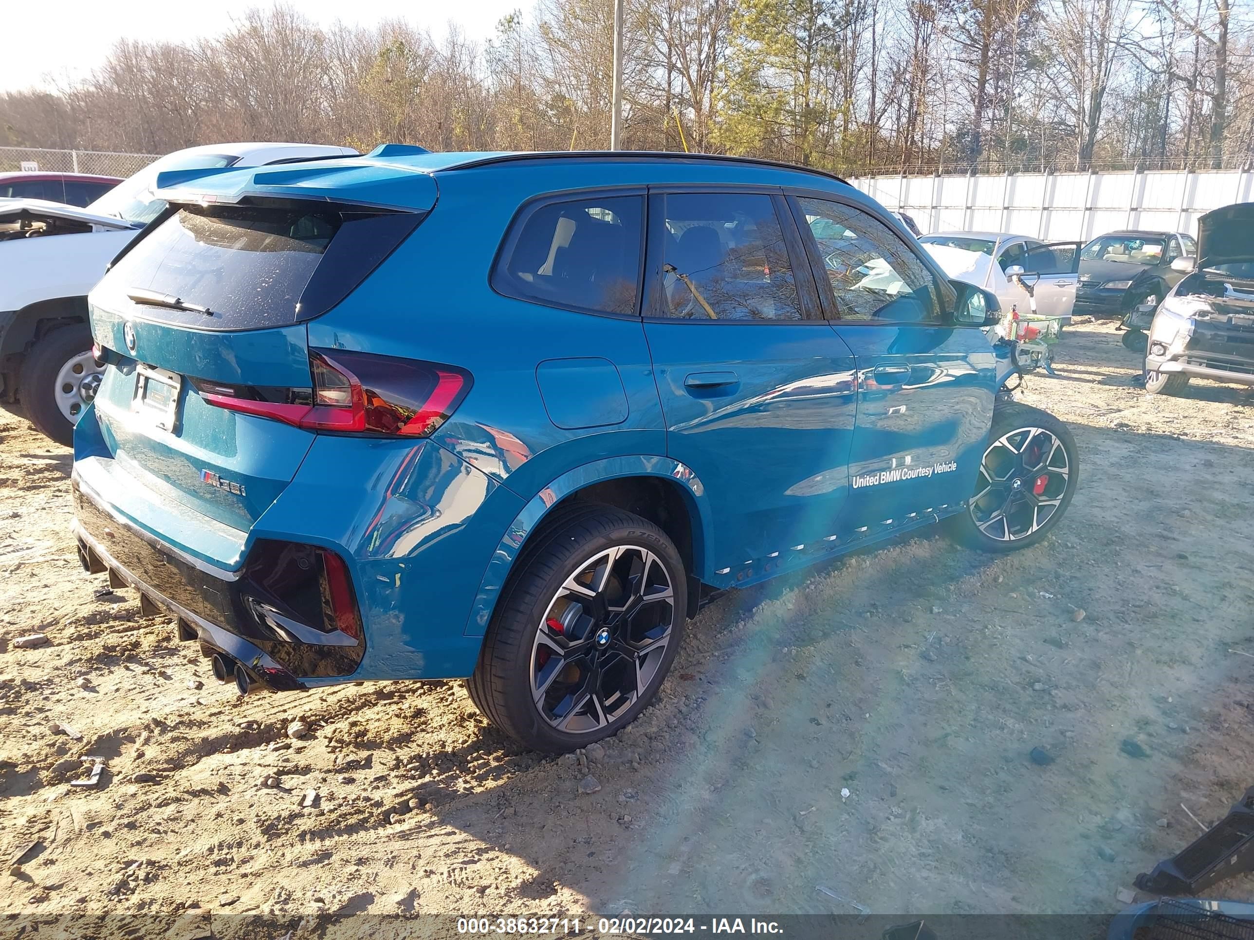 Photo 3 VIN: WBX13EF04R5X69250 - BMW X1 