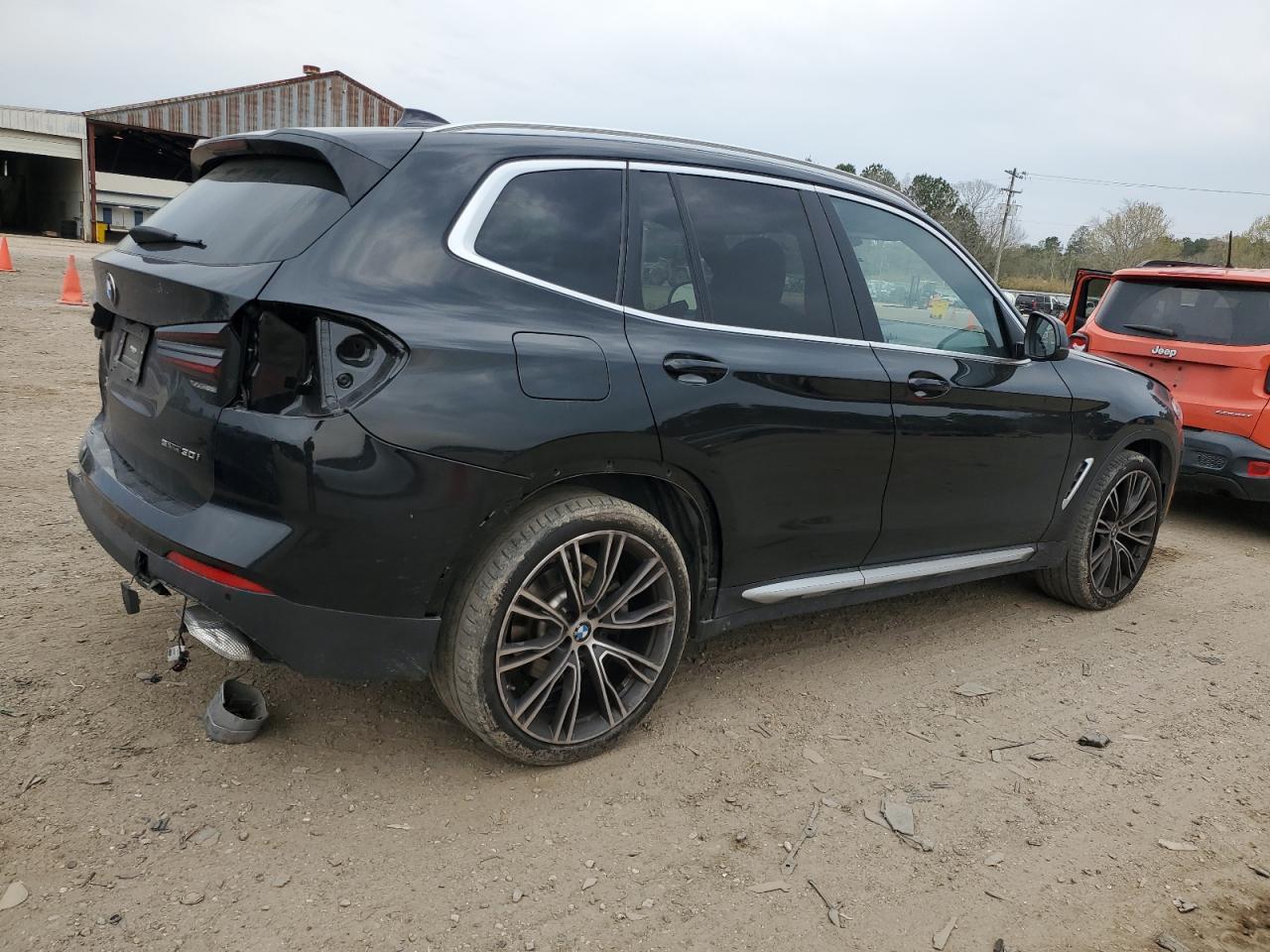 Photo 2 VIN: WBX47DP00NN165828 - BMW X3 