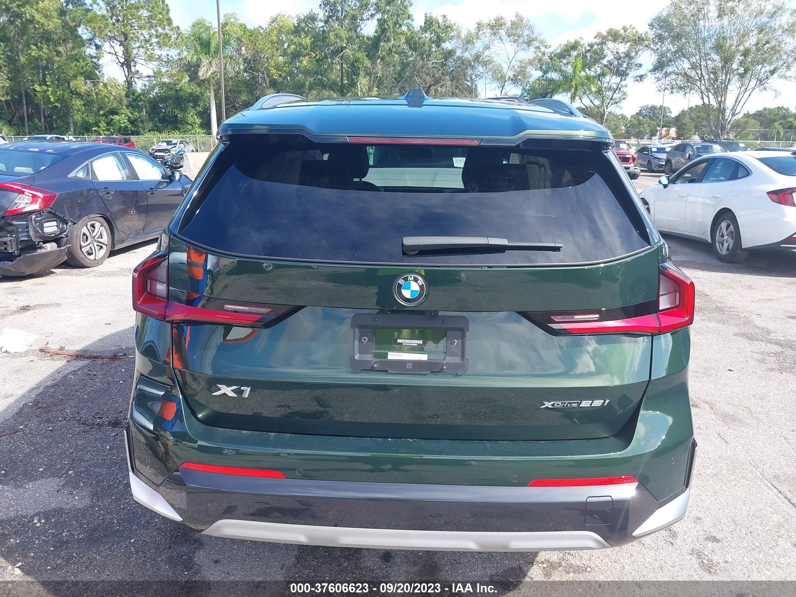 Photo 15 VIN: WBX73EF01P5W22021 - BMW X1 