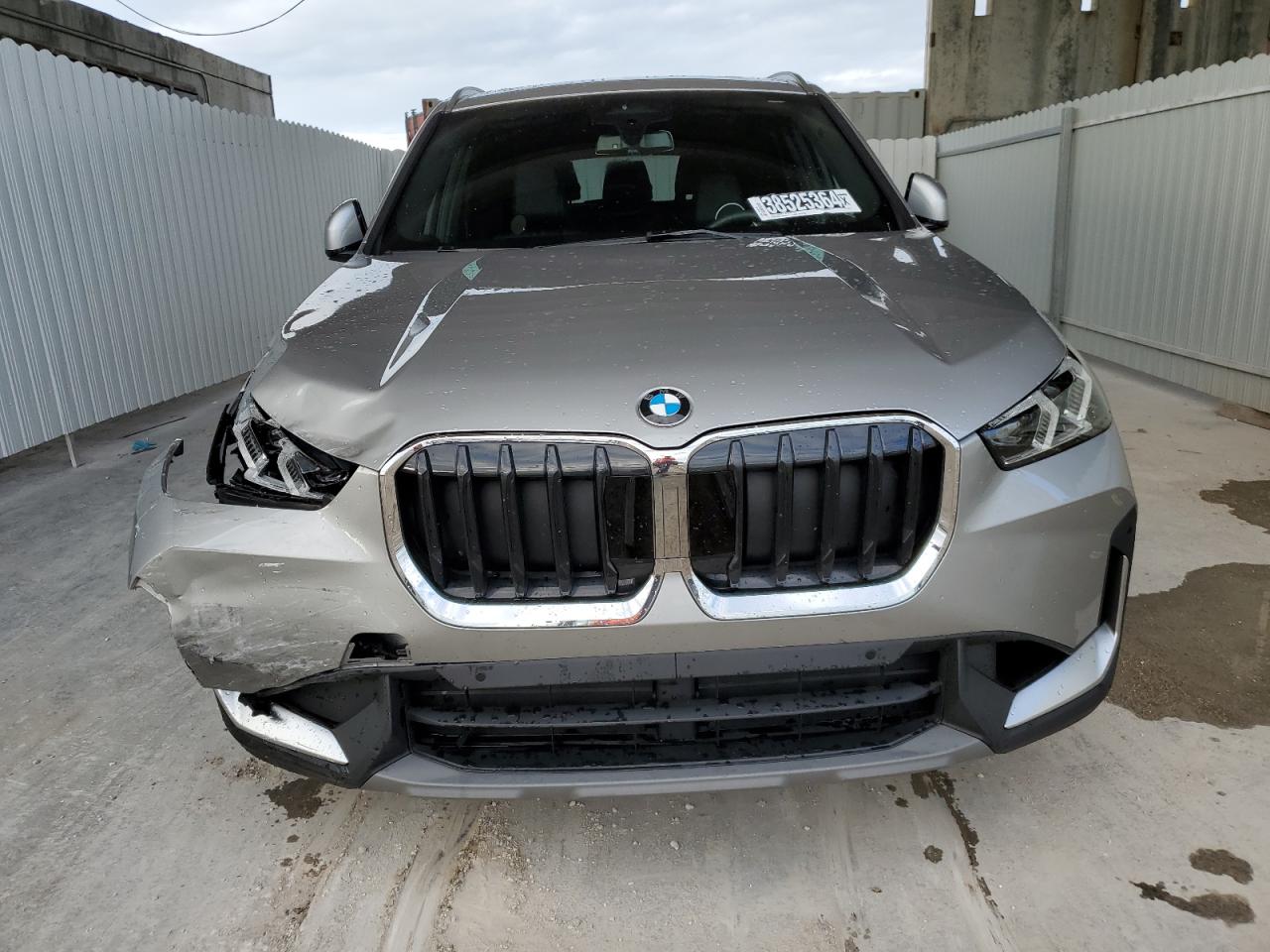 Photo 4 VIN: WBX73EF03P5W43114 - BMW X1 