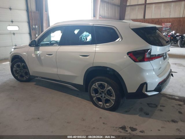 Photo 2 VIN: WBX73EF03R5Z25837 - BMW X1 