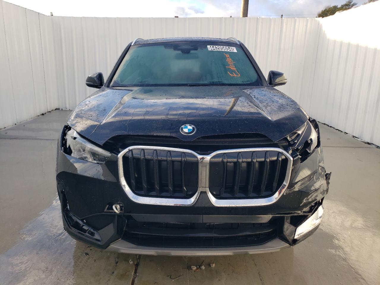 Photo 4 VIN: WBX73EF09P5W37088 - BMW X1 