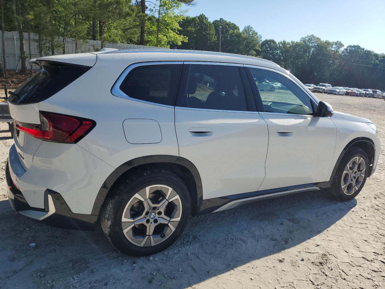 Photo 2 VIN: WBX73EF09P5W79888 - BMW X1 