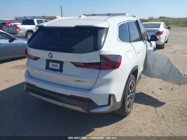 Photo 3 VIN: WBX73EF0XP5W88485 - BMW X1 