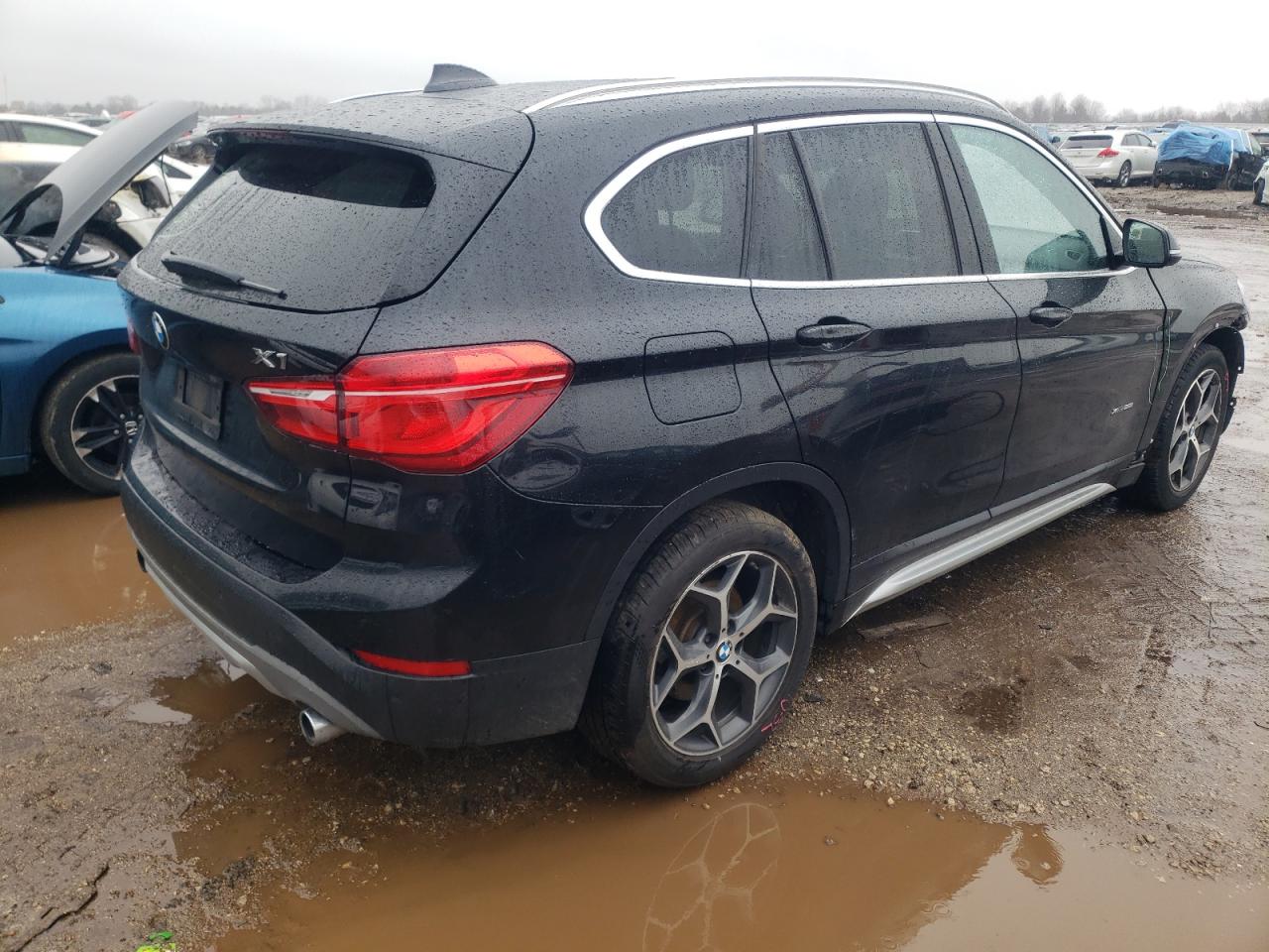 Photo 2 VIN: WBXHT3C30G5E48632 - BMW X1 